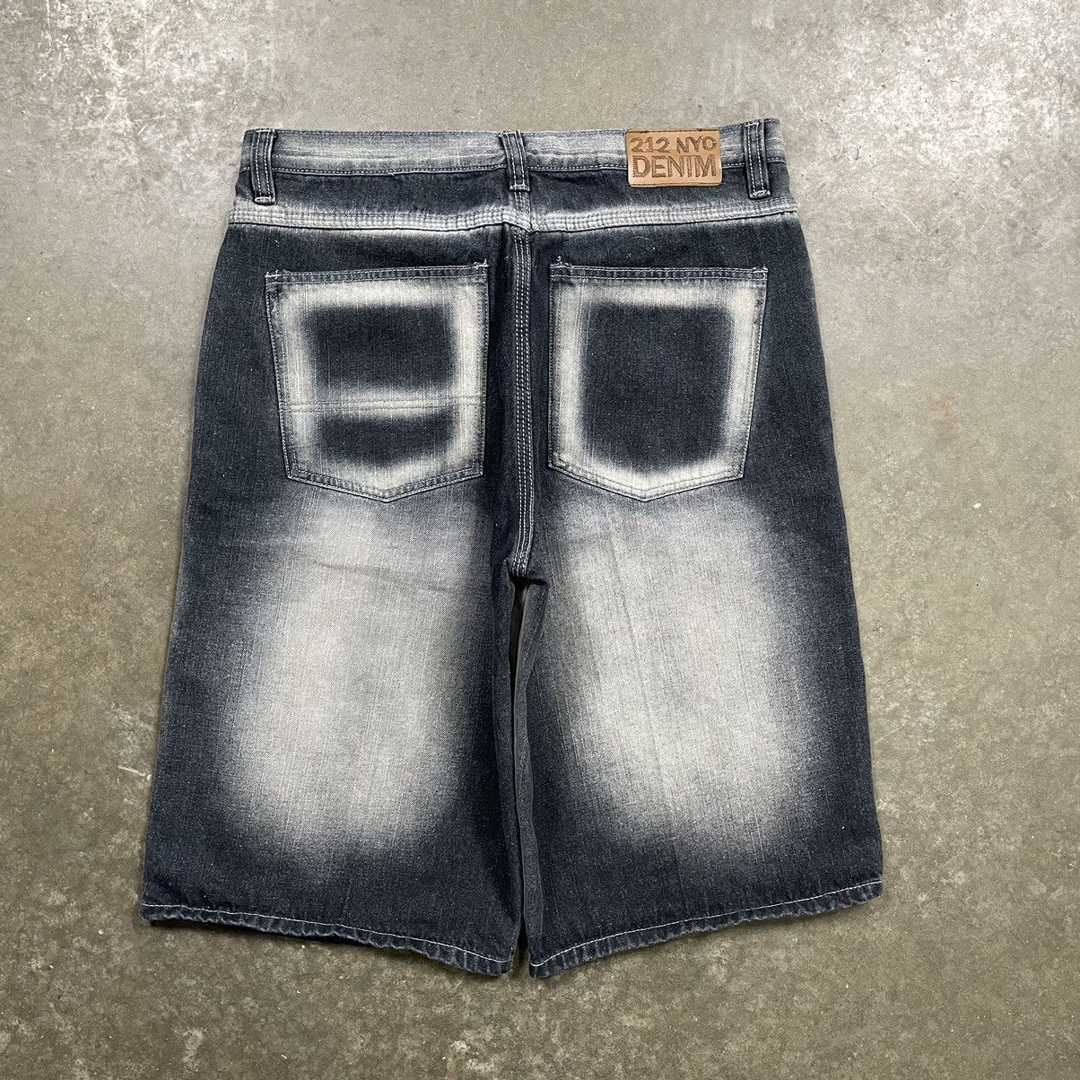 Affliction × Vintage Vintage Y2K 212 NYC Faded Baggy Jorts Skater Grunge Cyber Size US 34 / EU 50 - 1 Thumbnail