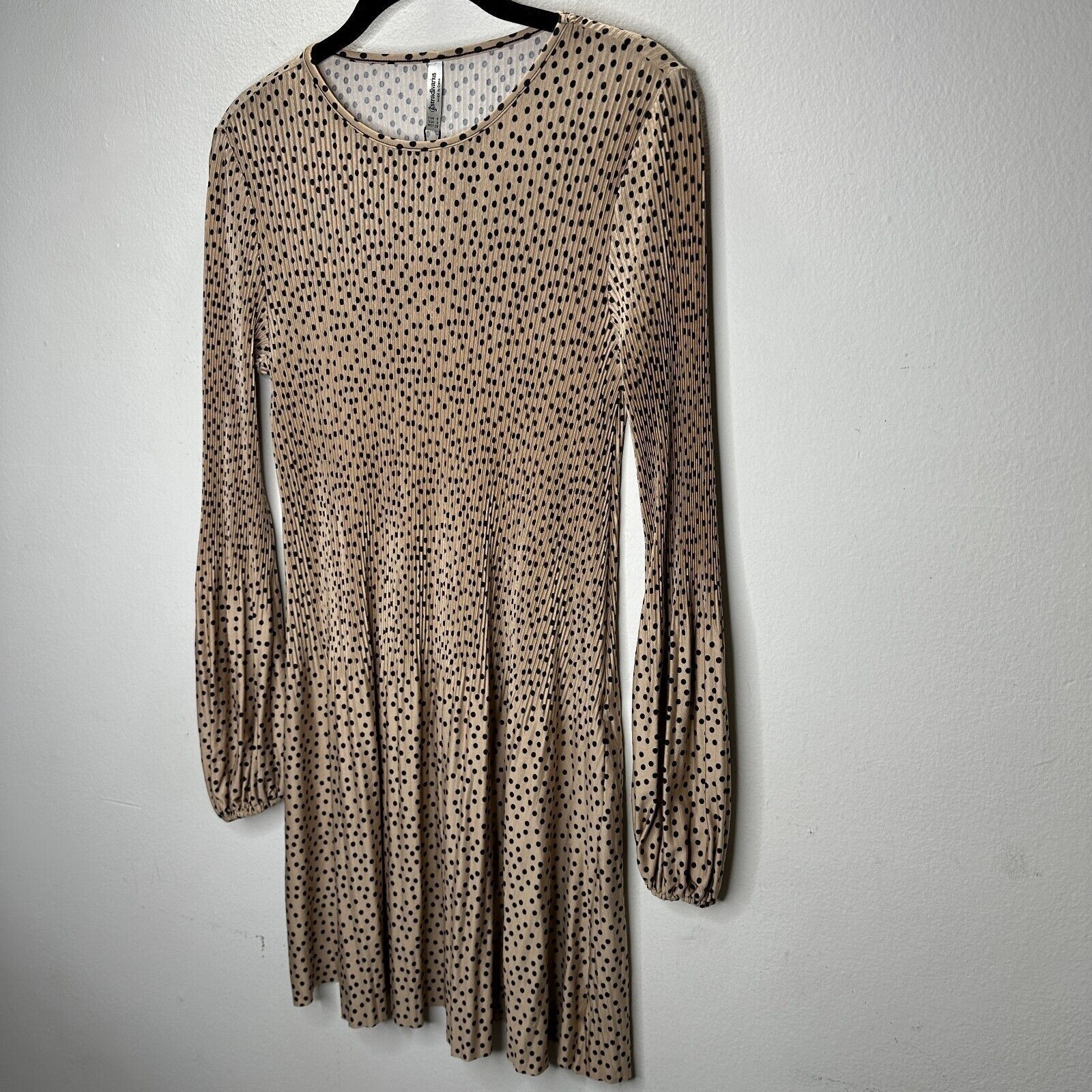Other Stradivarius Polka Dot Mini Pleat Balloon Sleeve Dress S Size S / US 4 / IT 40 - 3 Thumbnail