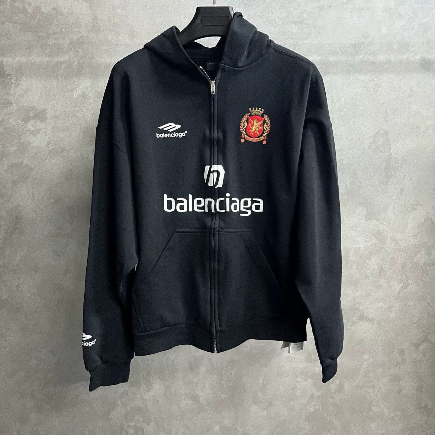 Balenciaga Balenciaga Printed Hoodie s Men Size US S / EU 44-46 / 1 - 1 Thumbnail