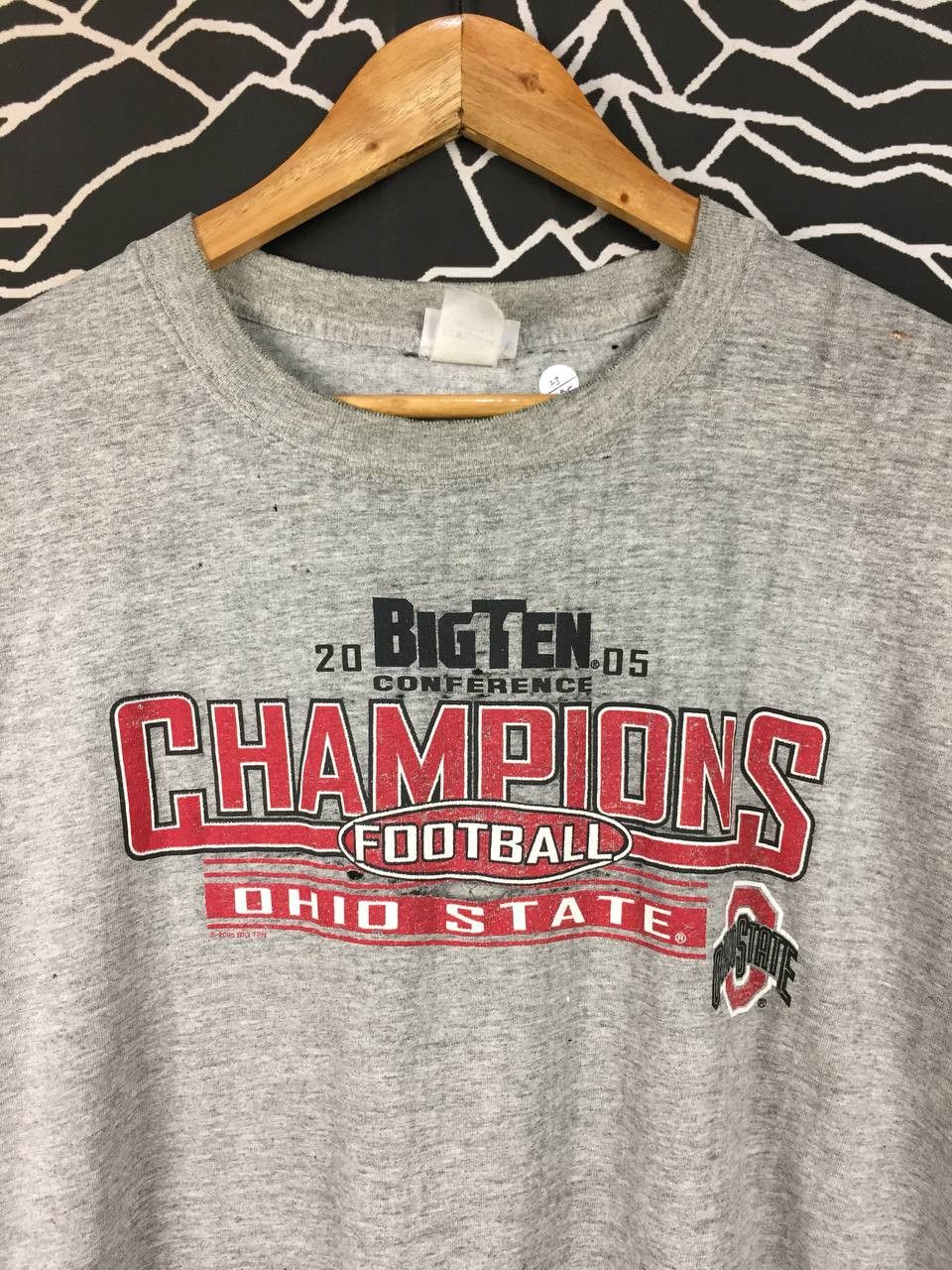 Vintage Vtg 00s Distressed Ohio State Buckeyes Big Ten Champions Tee Size US XL / EU 56 / 4 - 2 Thumbnail