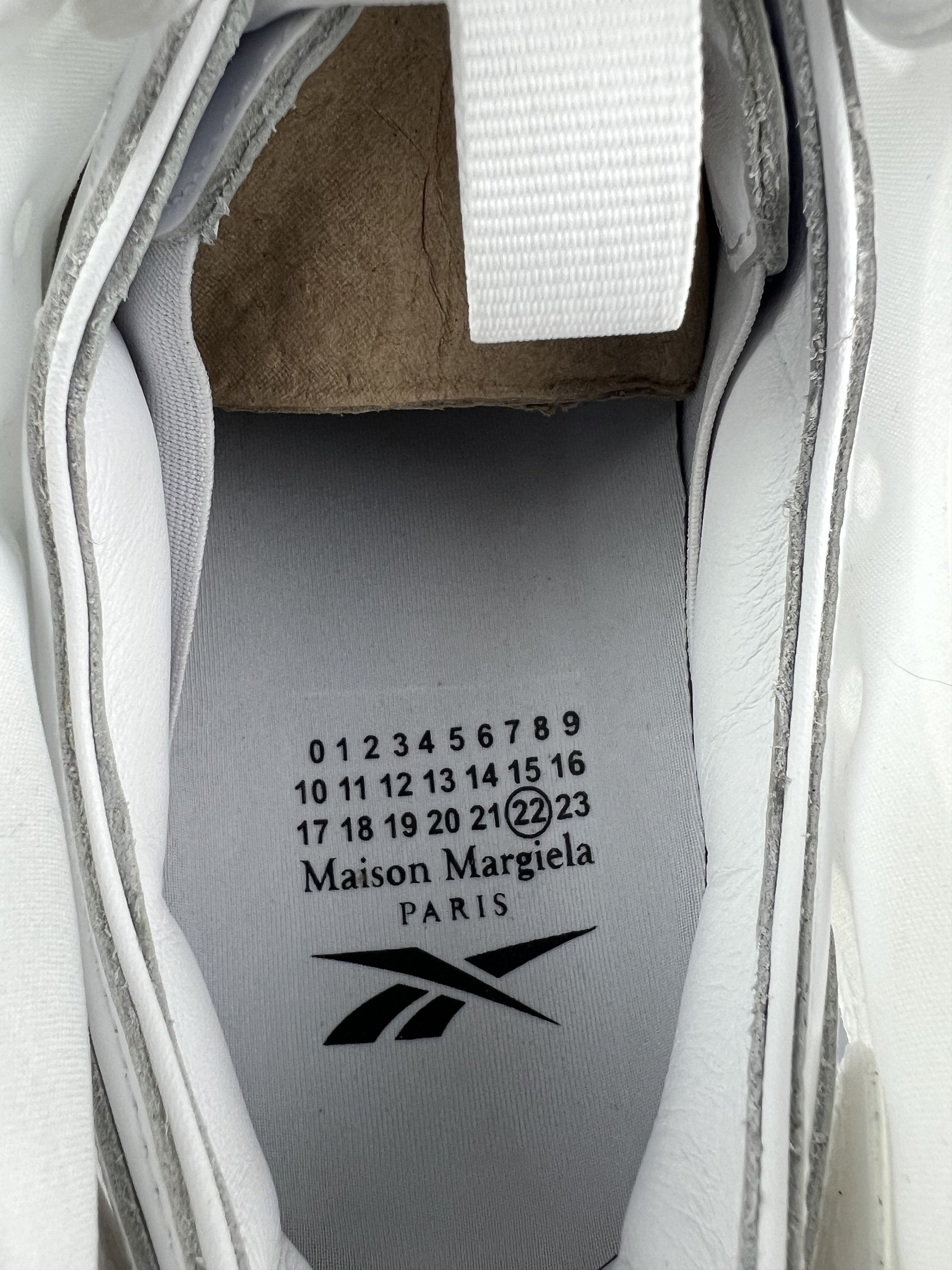 Maison Margiela × Reebok Maison Margiela x Reebok Instapump Fury Tabi Size US11.5 Size US 11.5 / EU 44-45 - 8 Thumbnail