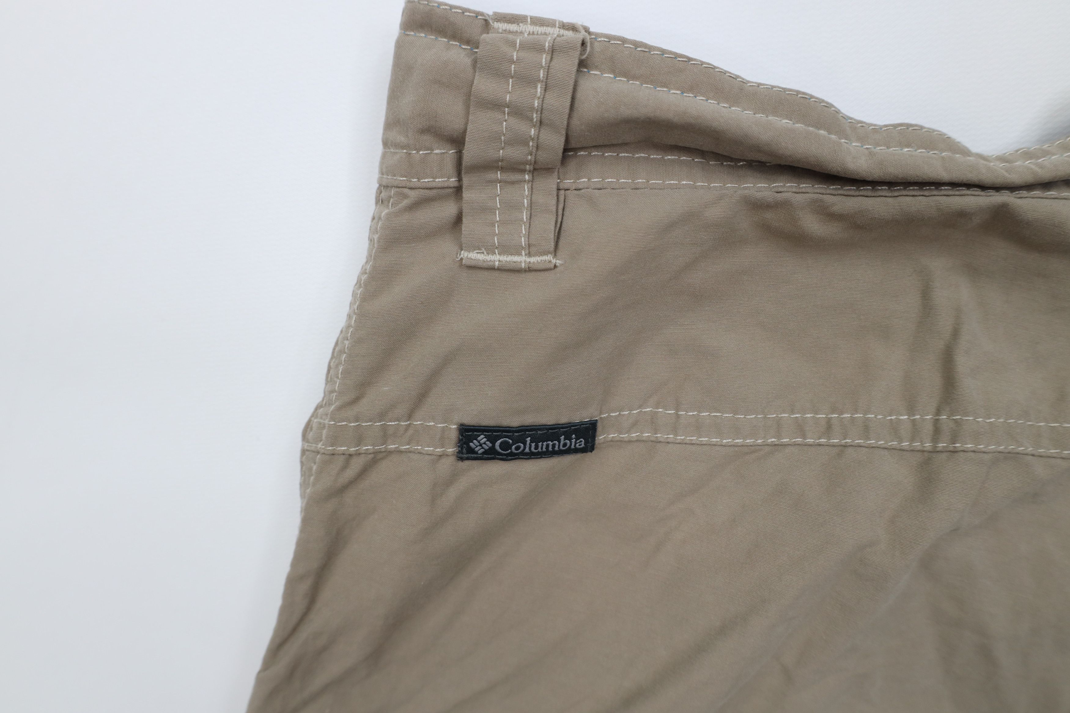 Columbia Vintage Y2K Columbia Trekking Hiking Cargo Shorts Beige Size US 32 / EU 48 - 14 Thumbnail