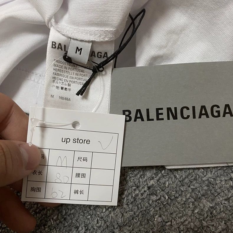 Balenciaga Balenciaga Small Logo Short Sleeve Size US M / EU 48-50 / 2 - 6 Thumbnail