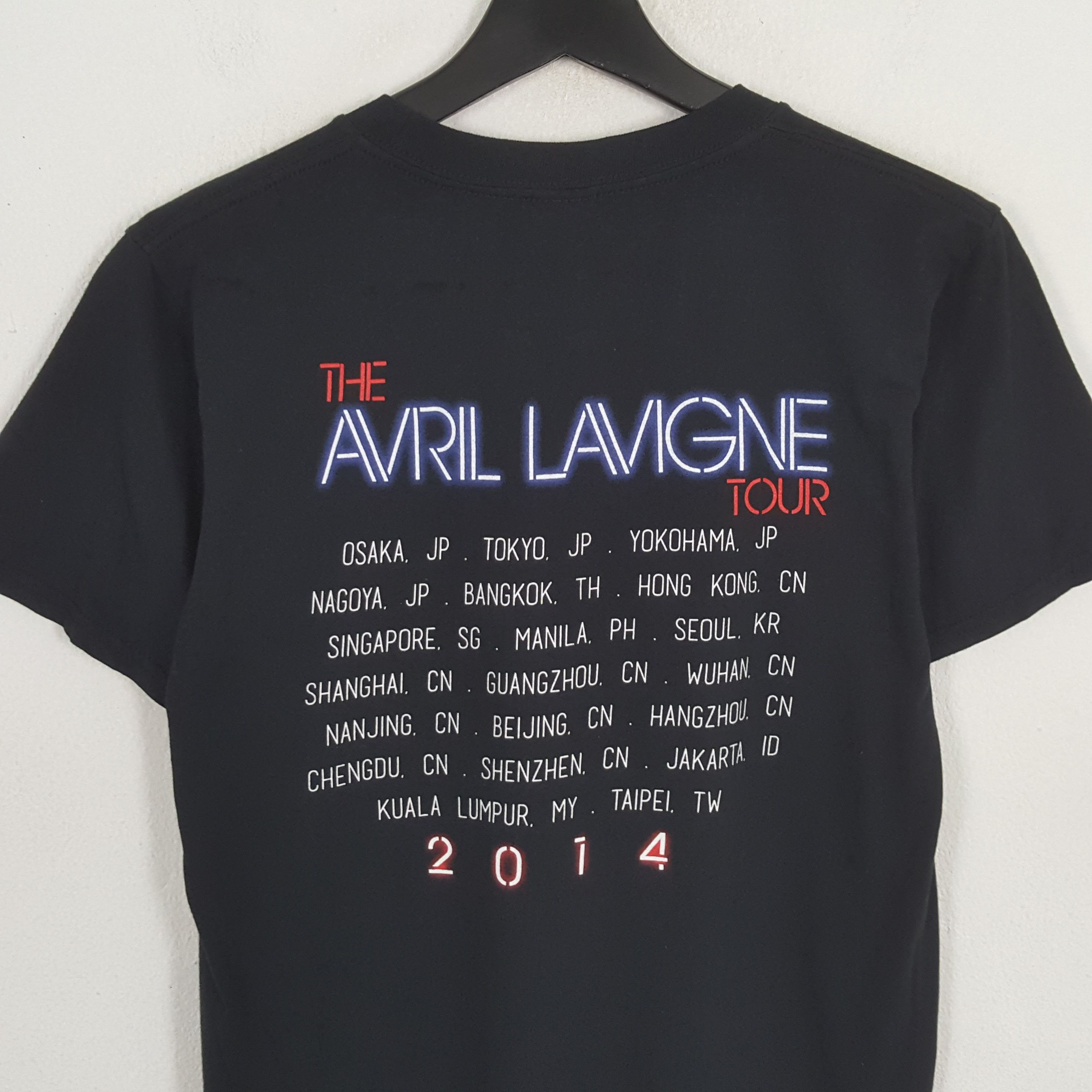 Band Tees × Vintage ANVRIL LAVIGNE Rock Singer Music 2014 Tour Tshirt Size US S / EU 44-46 / 1 - 4 Thumbnail