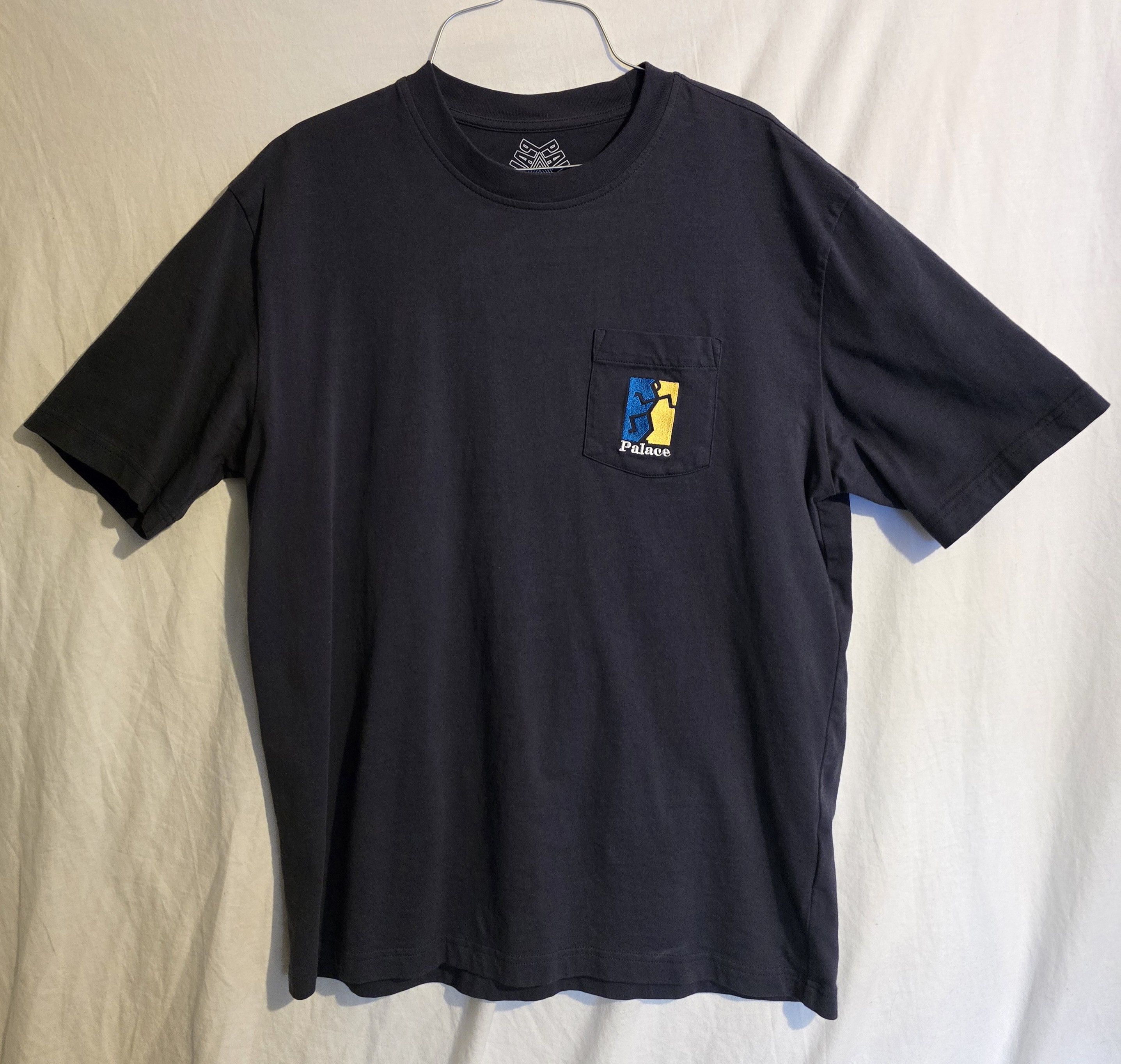 Palace Piss Head Tee Size US L / EU 52-54 / 3 - 1 Thumbnail