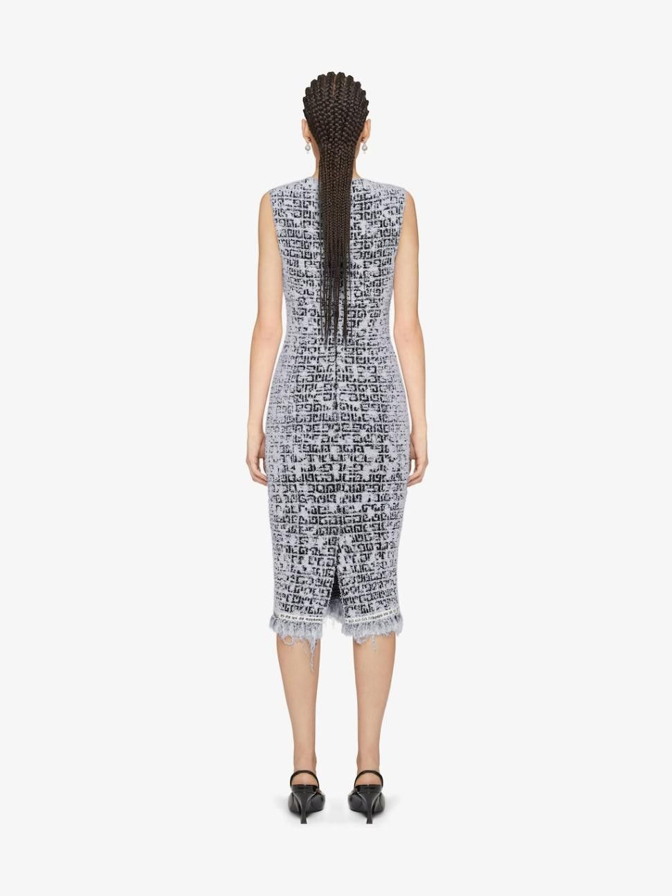 Givenchy o1w1db10325 Knit Short Chain Dress in Black/White Size XS / US 0-2 / IT 36-38 - 4 Thumbnail