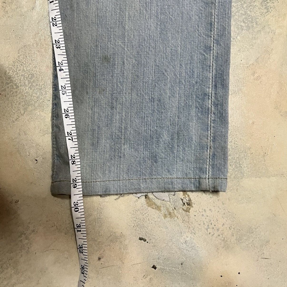 Levi's Vintage Levi’s lot 501 distressed jeans Size US 29 - 15 Thumbnail