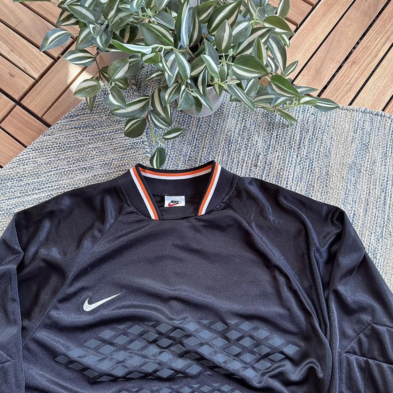 Nike Vintage Y2K Nike Swoosh Logo Soccer Jersey Sweatshirt Size US M / EU 48-50 / 2 - 3 Thumbnail