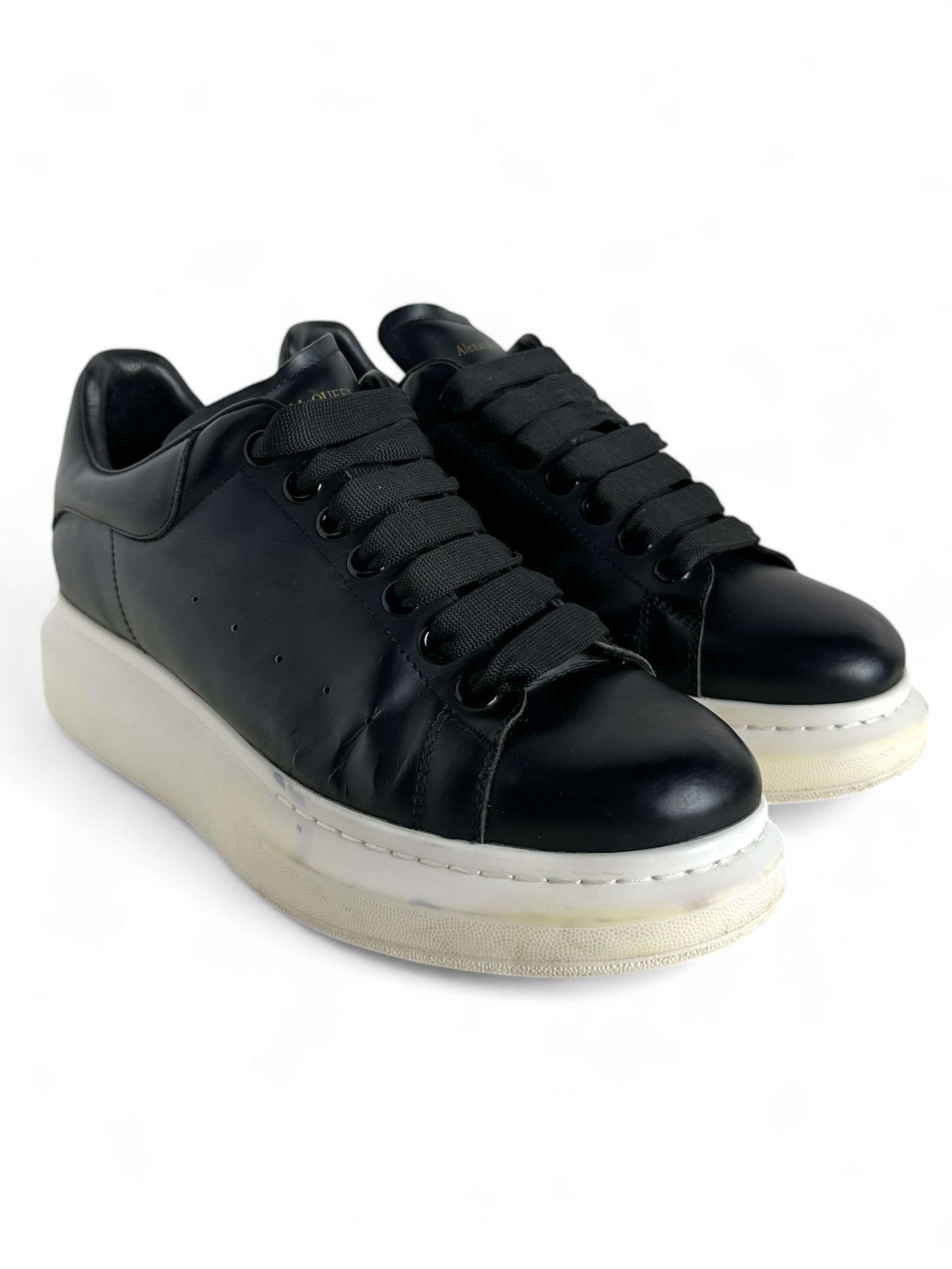 Alexander McQueen Alexander McQueen Oversized Sneakers Black EU40/US10 Size US 10 / IT 40 - 2 Thumbnail