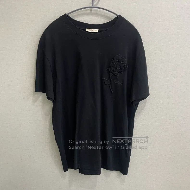 Valentino Black carved rose short sleeves