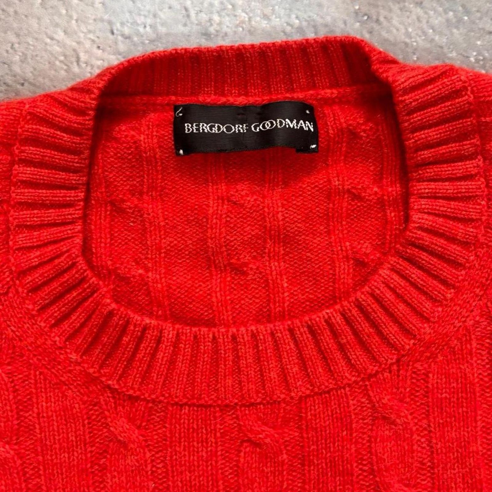 Bergdorf Goodman × Vintage Vintage Red Cable Knit Bergdorf Goodman Cashmere Sweater. Size US XXL / EU 58 / 5 - 3 Thumbnail