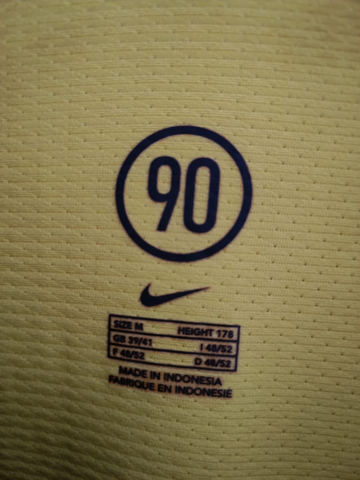 Nike Borussia Dortmund vintage Total 90 T-shirt Size US M / EU 48-50 / 2 - 4 Thumbnail