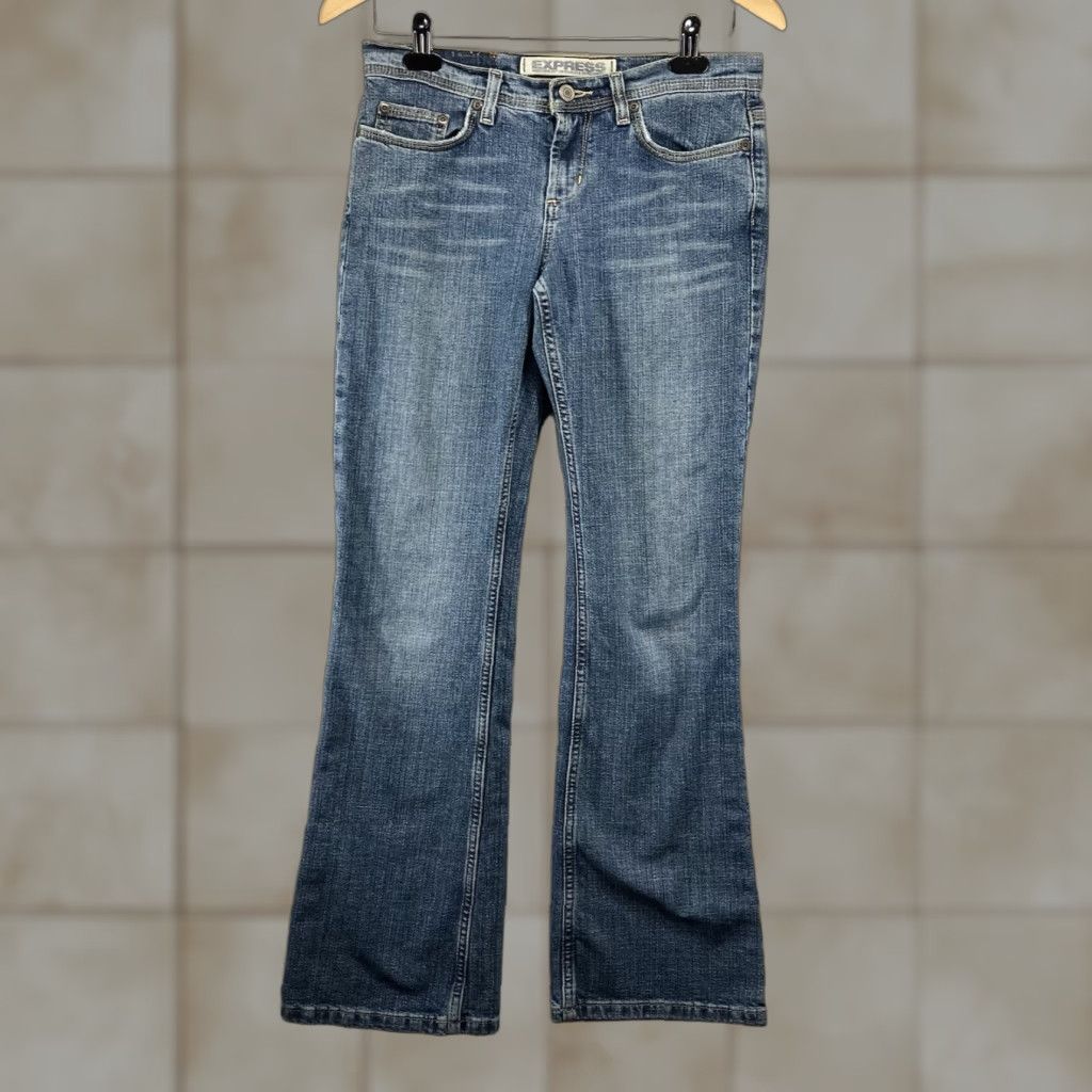Express VINTAGE Express Jeans Flared Women 6 Regular 30x31 Blue Denim Low Slung y2k Heavy Stitch 5-Pocket Zip Growth Comfort Stretch Size 28" / US 6 / IT 42 - 1 Thumbnail