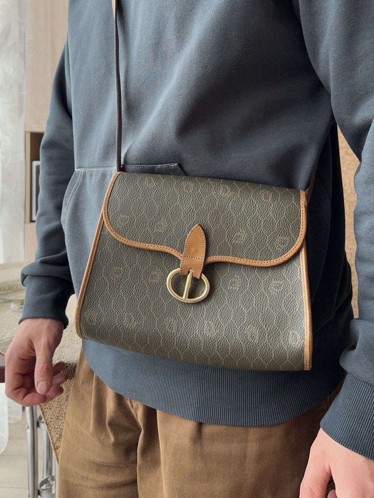 Dior Christian Dior Vintage Khaki Honeycomb Canvas Leather Bag Size ONE SIZE - 2 Thumbnail