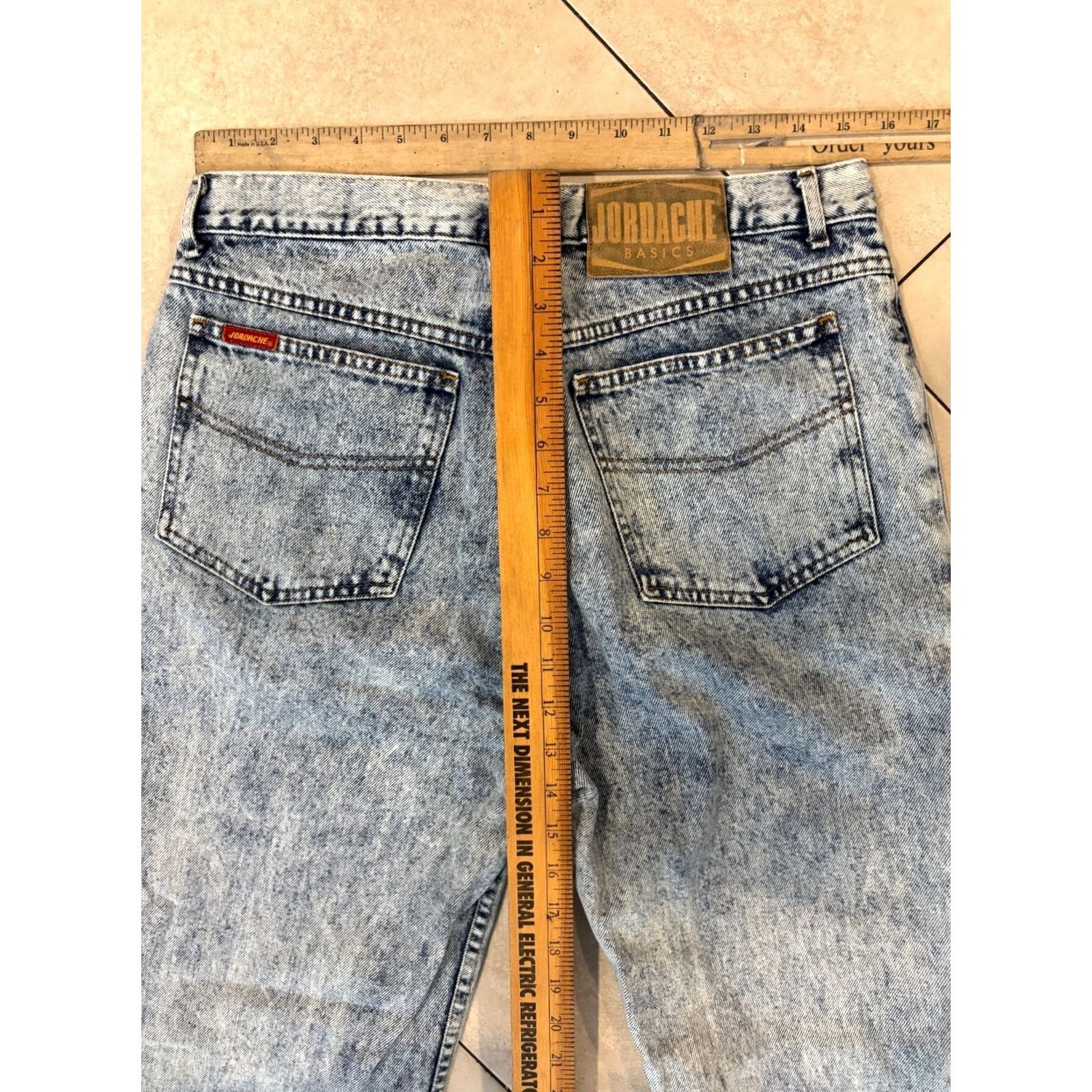 Jordache VINTAGE Jordache Jeans Women's 31x28 Light Wash High Rise Tapered Leg 90s Blue Size 26" / US 2 / IT 38 - 7 Thumbnail