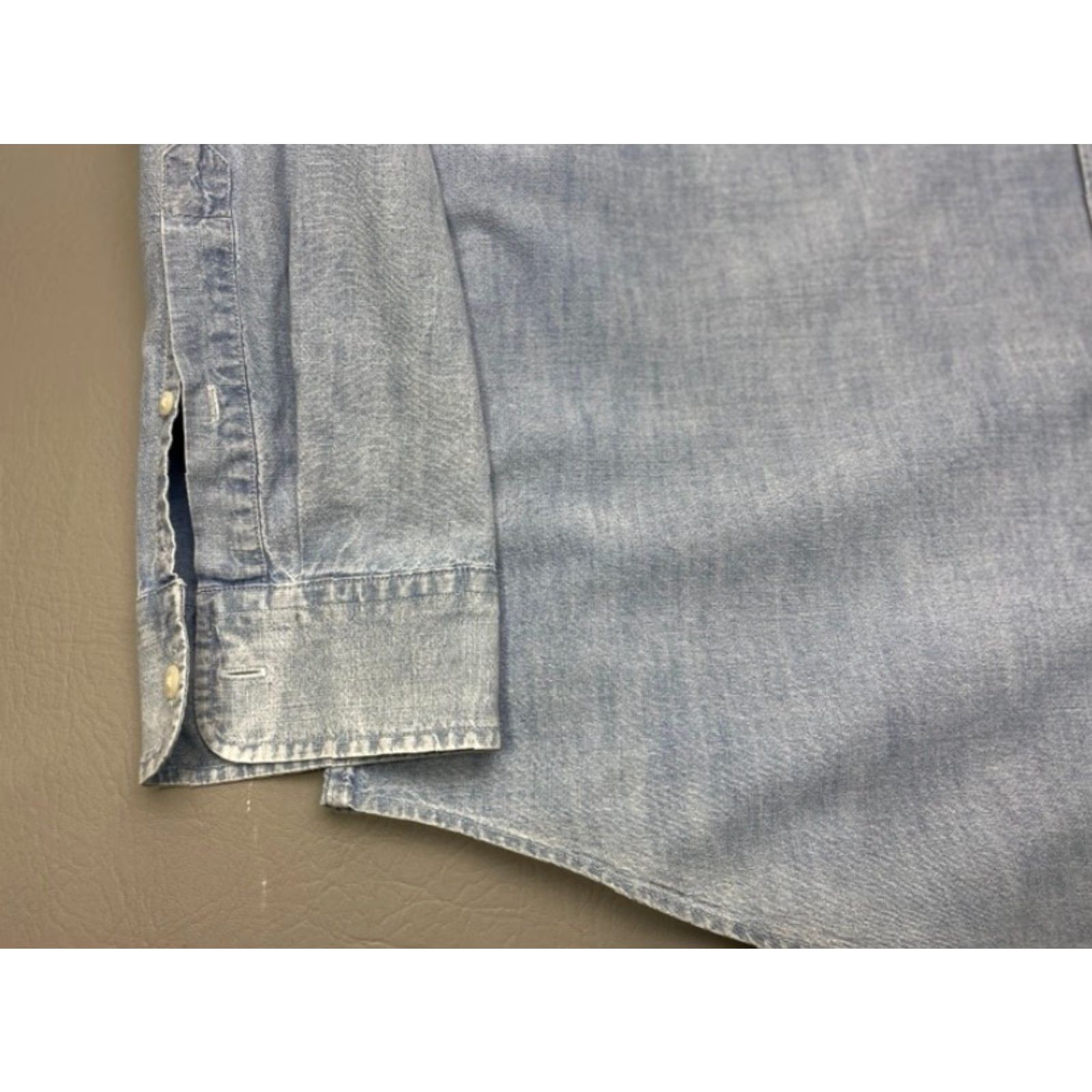 Vineyard Vines Vineyard Vines Whale Shirt Mens 2XL Blue Chambray Shirt 8281 Classic Fit Shirt Size US XXL / EU 58 / 5 - 3 Thumbnail