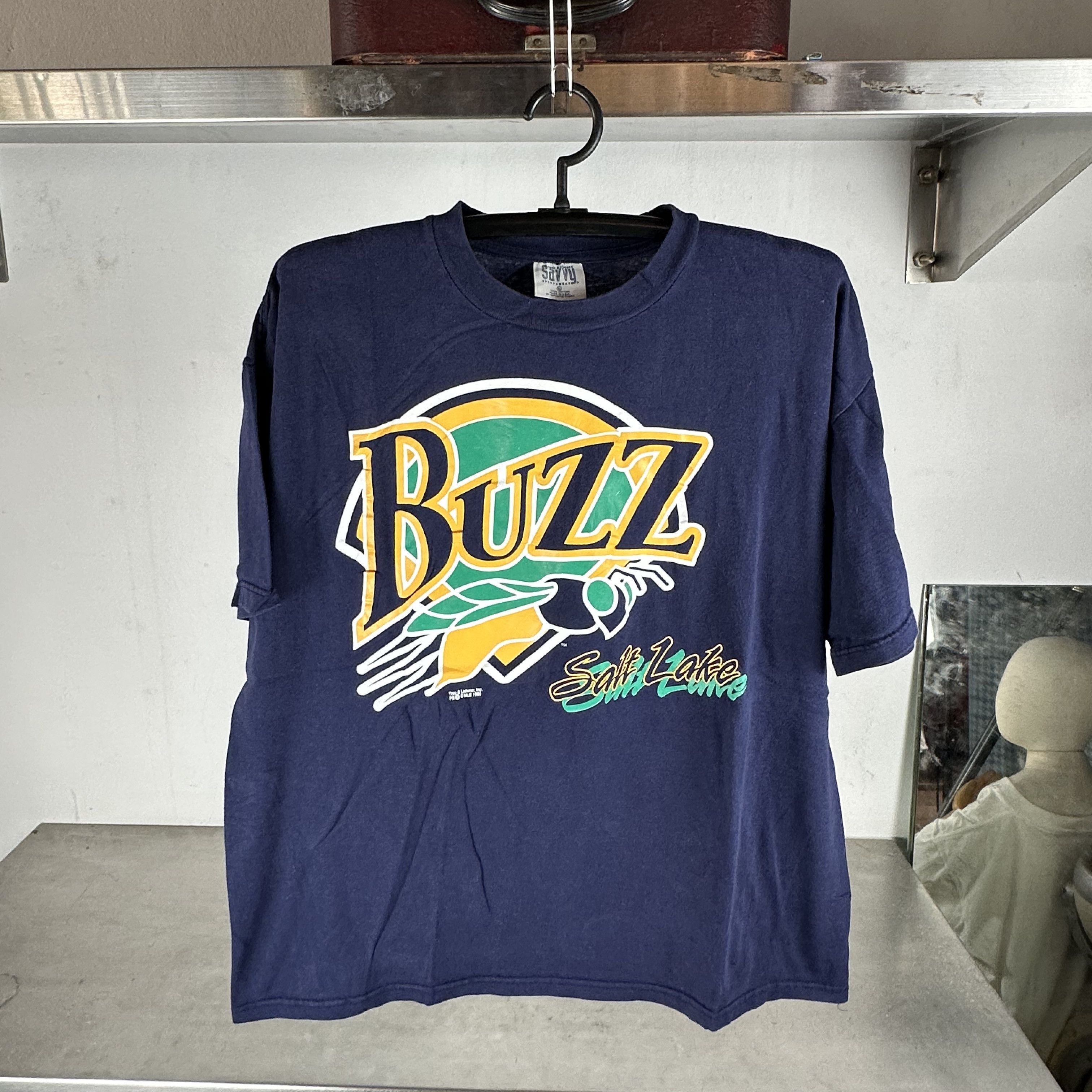 Vintage Vintage 1995 Salt Lake Buzz Baseball MLB Graphic T-shirt Size US XL / EU 56 / 4 - 1 Thumbnail