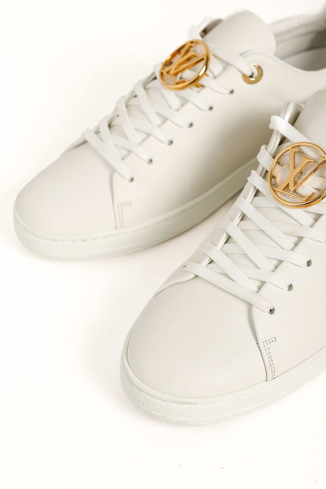 Louis Vuitton Louis Vuitton Front Row Golden Logo White Leather Sneakers Size US 7 / IT 37 - 6 Thumbnail