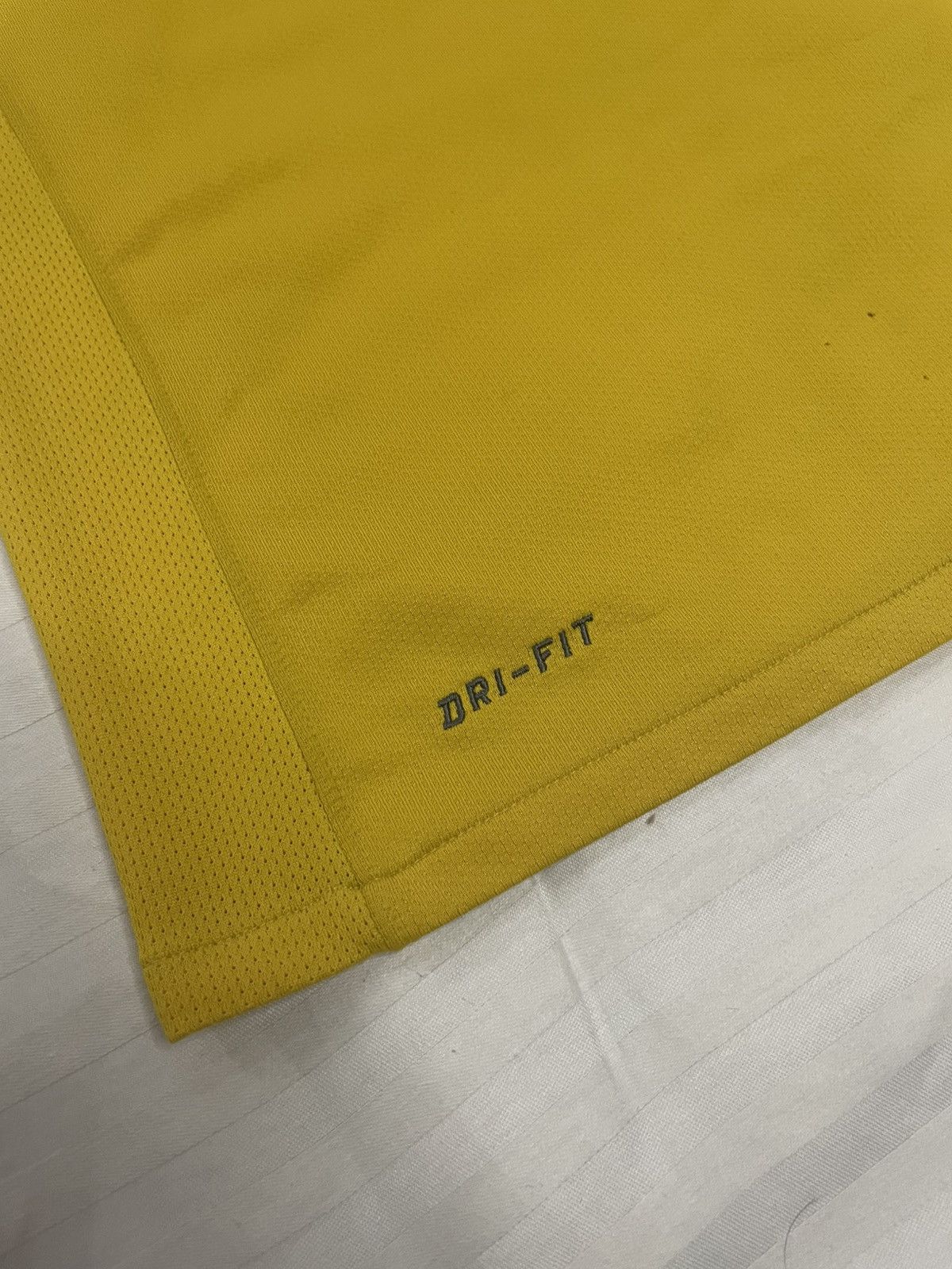 Nike Vintage Nike Brazil 2008-2010 Home Soccer Football Jersey Size US M / EU 48-50 / 2 - 9 Thumbnail