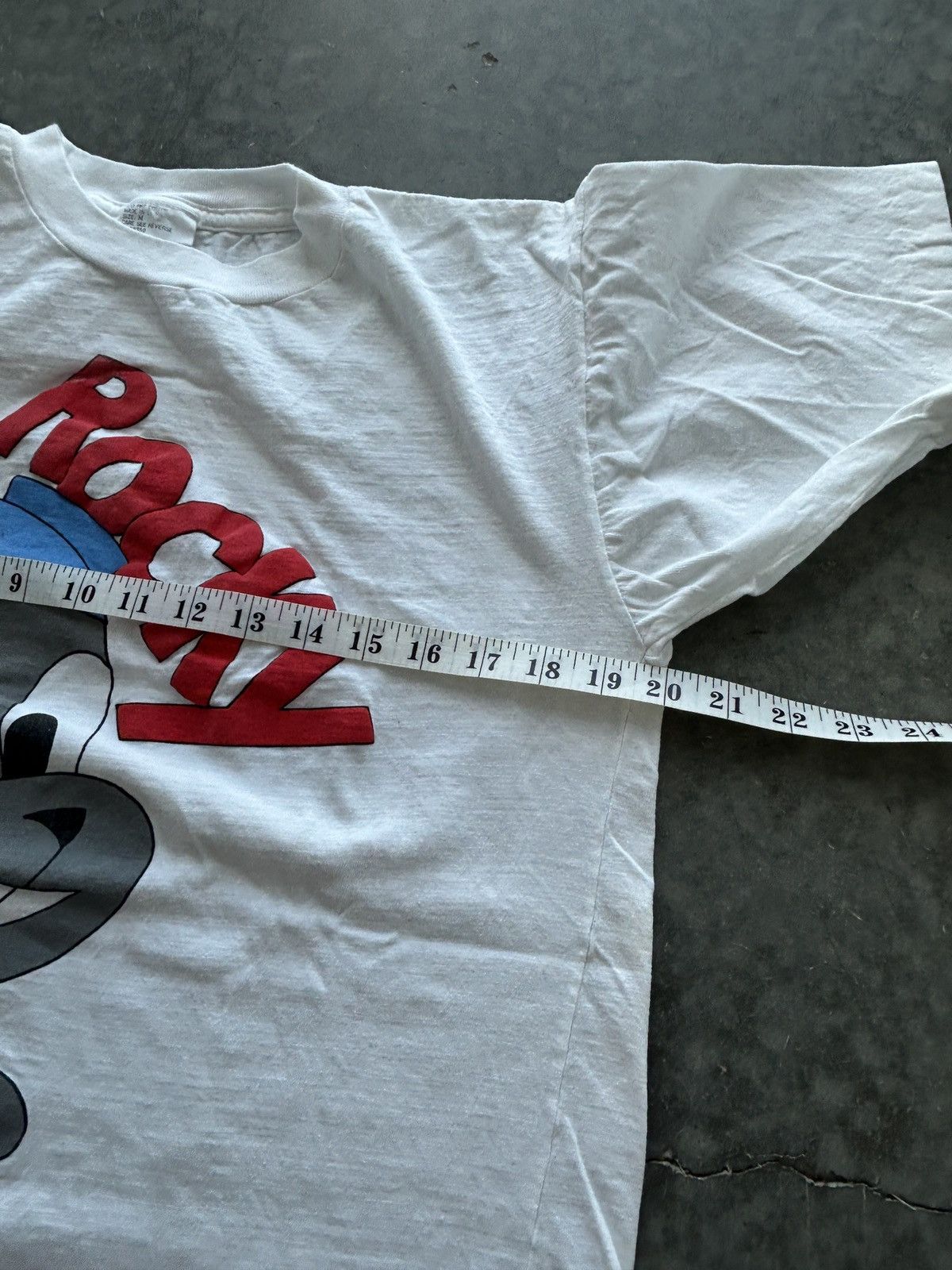 Vintage Vintage 90s Rocky and Bullwinkle Graphic Tee Size US M / EU 48-50 / 2 - 7 Thumbnail