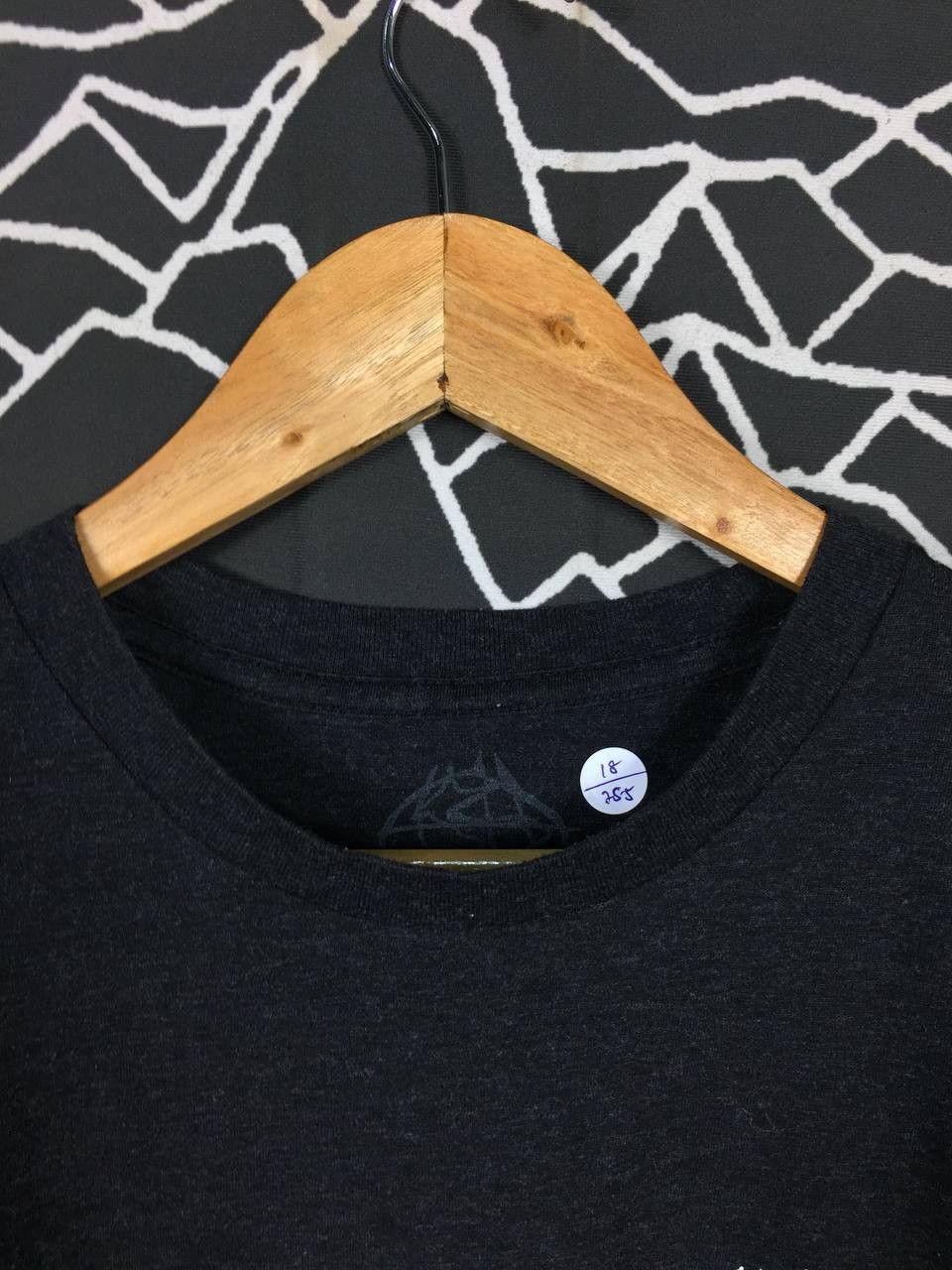 Vintage World Industries Skateboards Logo Streetwear Tee Size US S / EU 44-46 / 1 - 7 Thumbnail