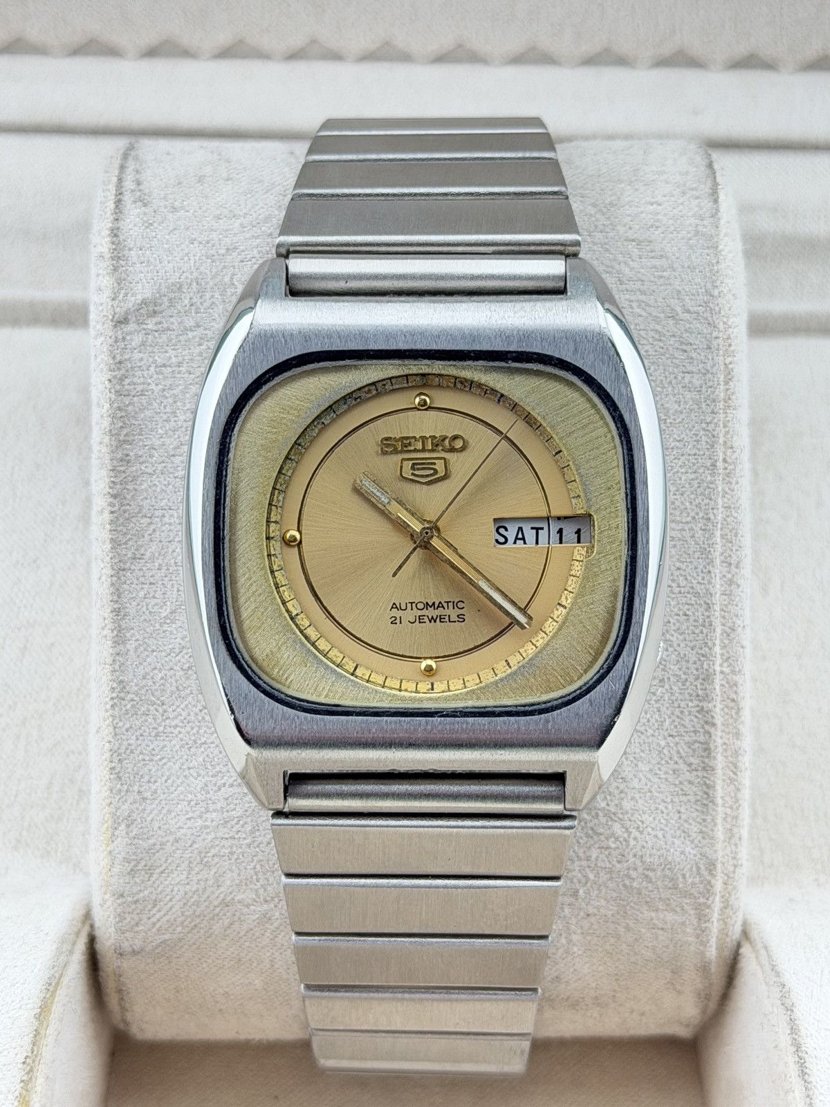 Seiko Vintage Seiko 5 Automatic Golden Dial Watch Day/Date Watch Size 36 - 1 Thumbnail