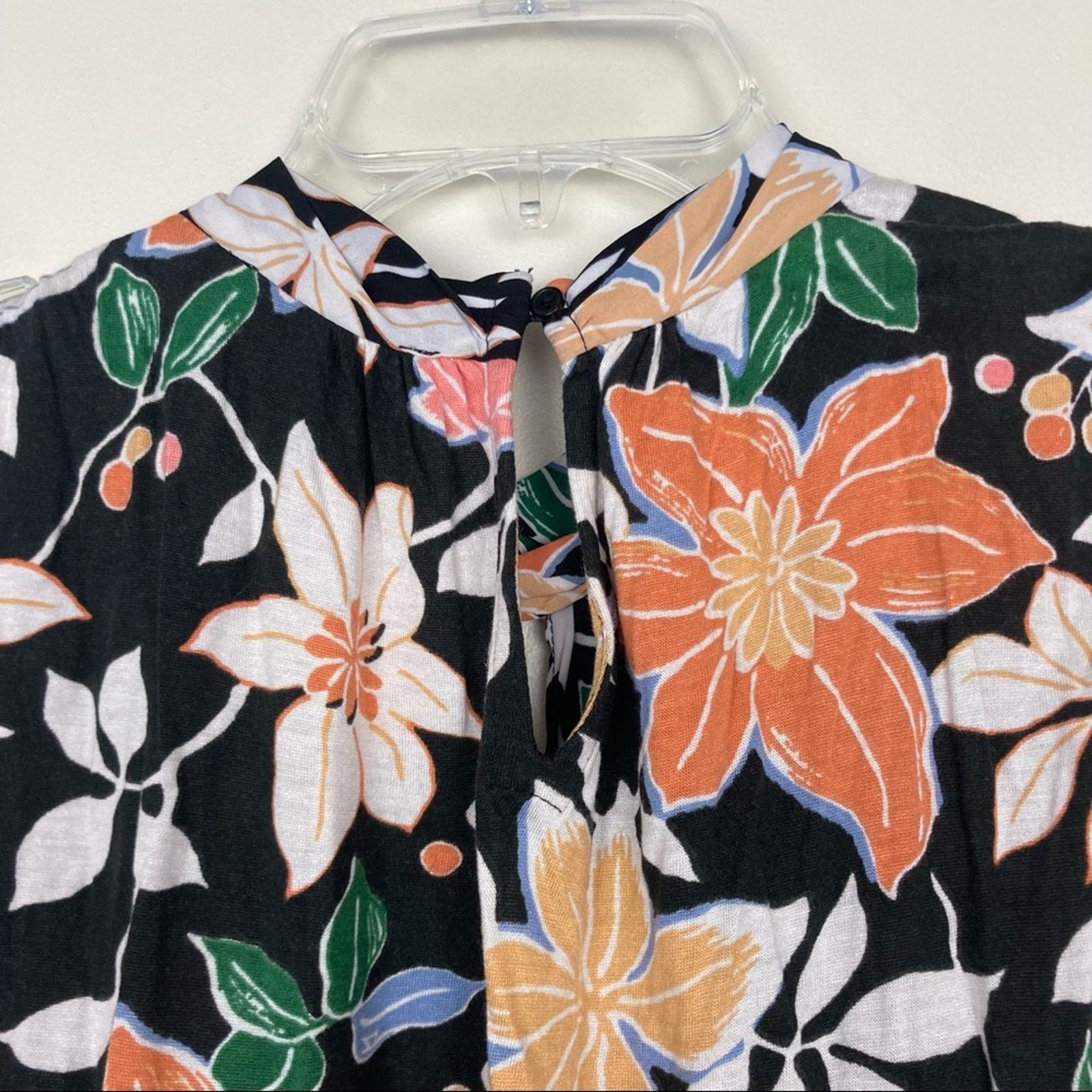 Loft Loft Floral High Neck Sleeveless Blouse Sz S Size S / US 4 / IT 40 - 6 Thumbnail