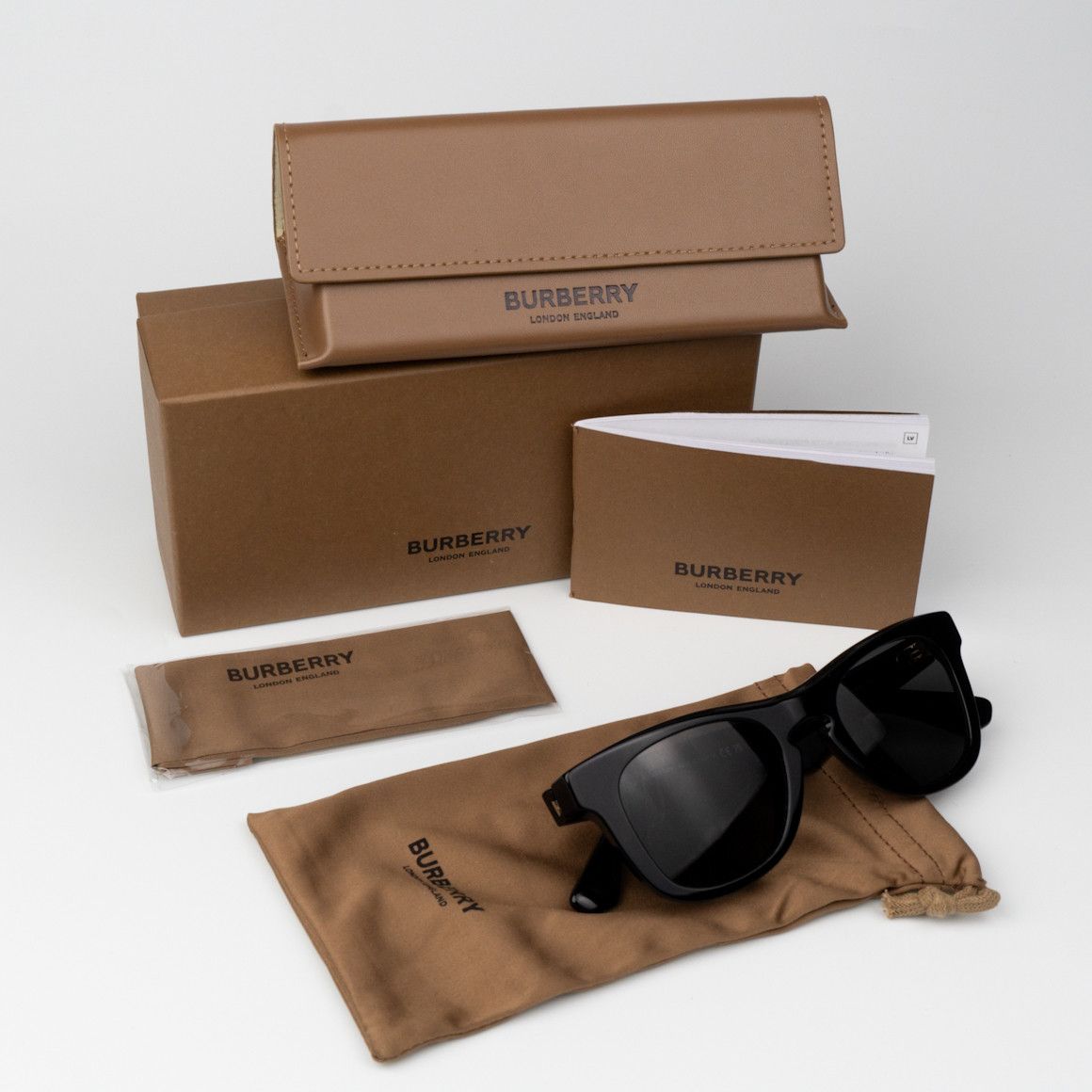 Burberry NEW Burberry BE4426 300187 Square Unisex Sunglasses BE 4426 Size ONE SIZE - 11 Thumbnail