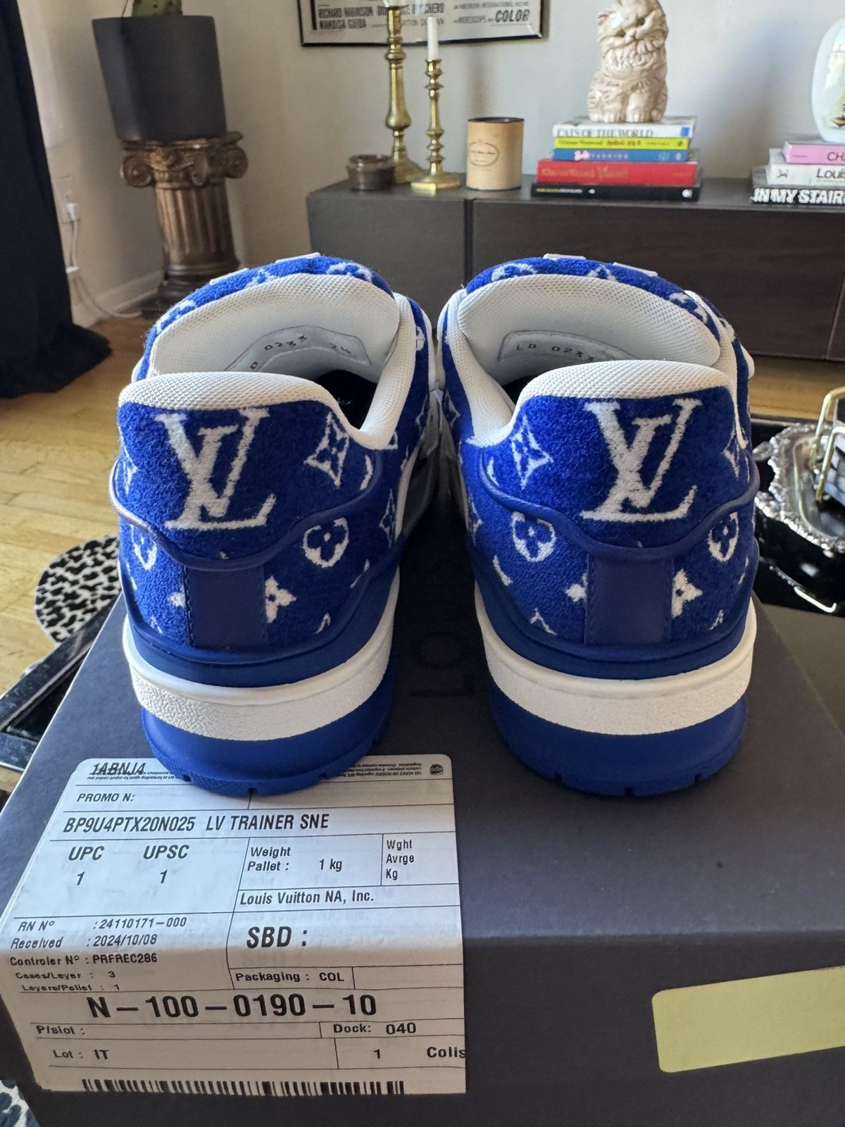 Louis Vuitton Louis Vuitton Trainer Blue Velvet Monogram Size US 5 / IT 35 - 4 Thumbnail