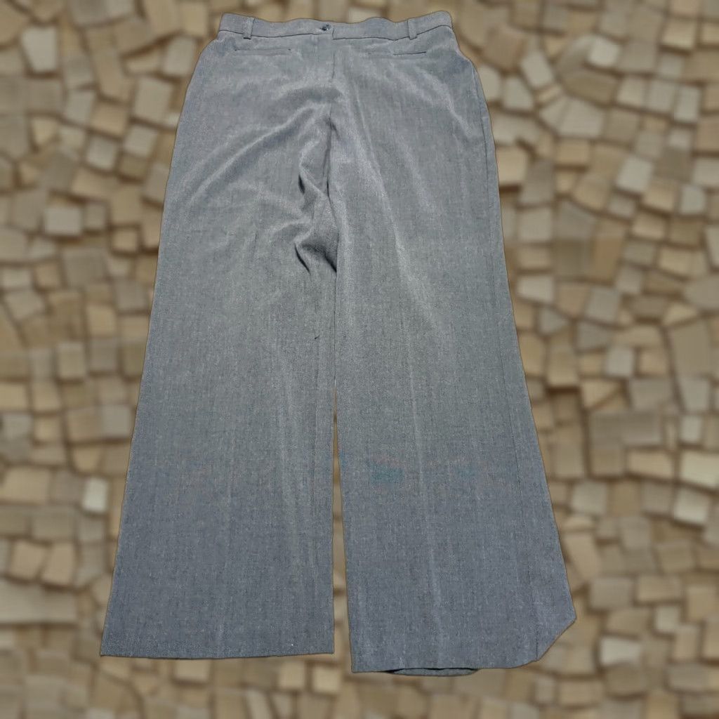 Vintage Briggs New York Pants Dress Pants, 14P, Gray, 40" Length, Petite, Flat Front, Polyester Rayon, Women's Pants, Regular Fit Size 36" / US 14 / IT 50 - 1 Thumbnail
