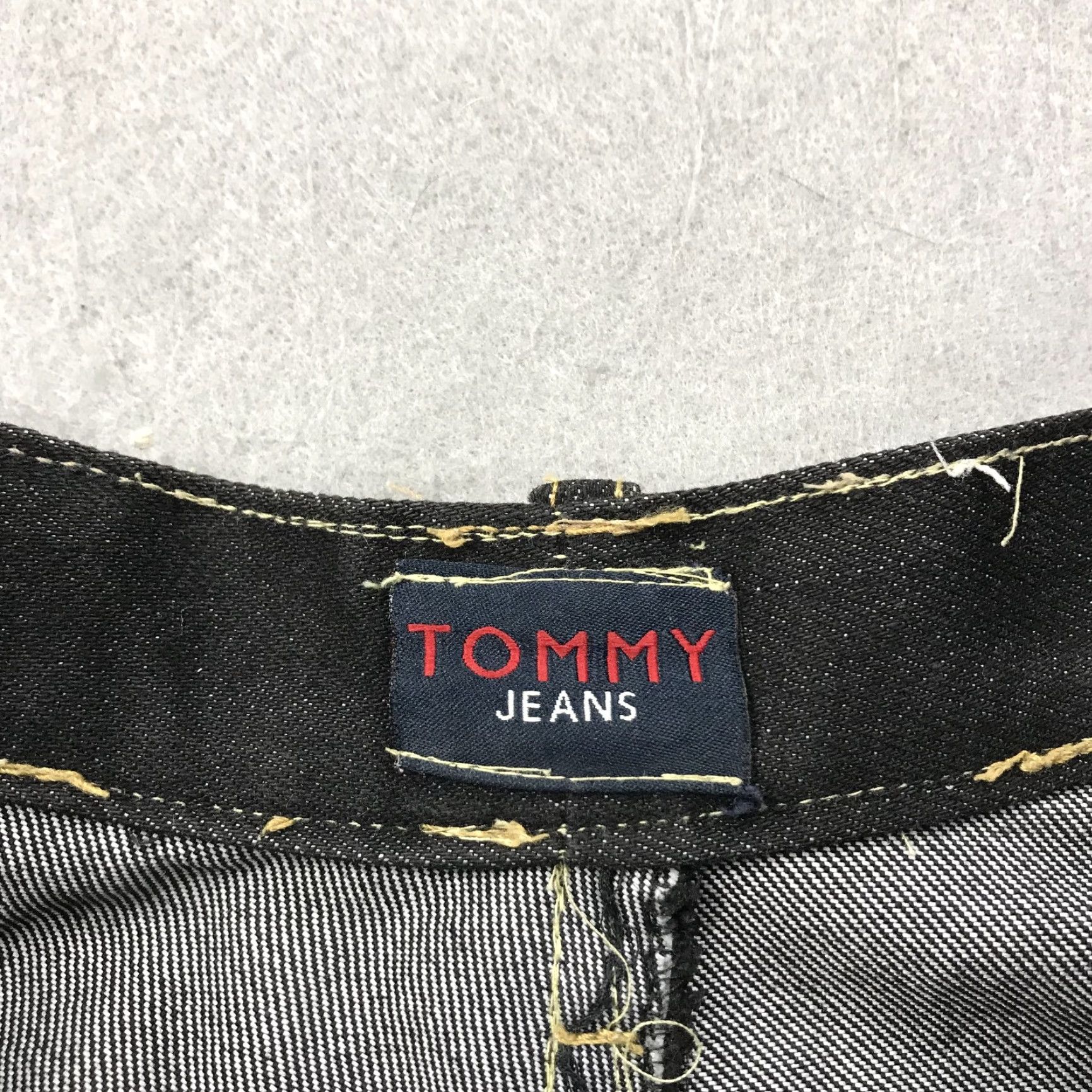 VINTAGE Tommy Hilfiger Jeans Mens 34x32 Black Baggy Carpenter Hip Hop Denim 90s