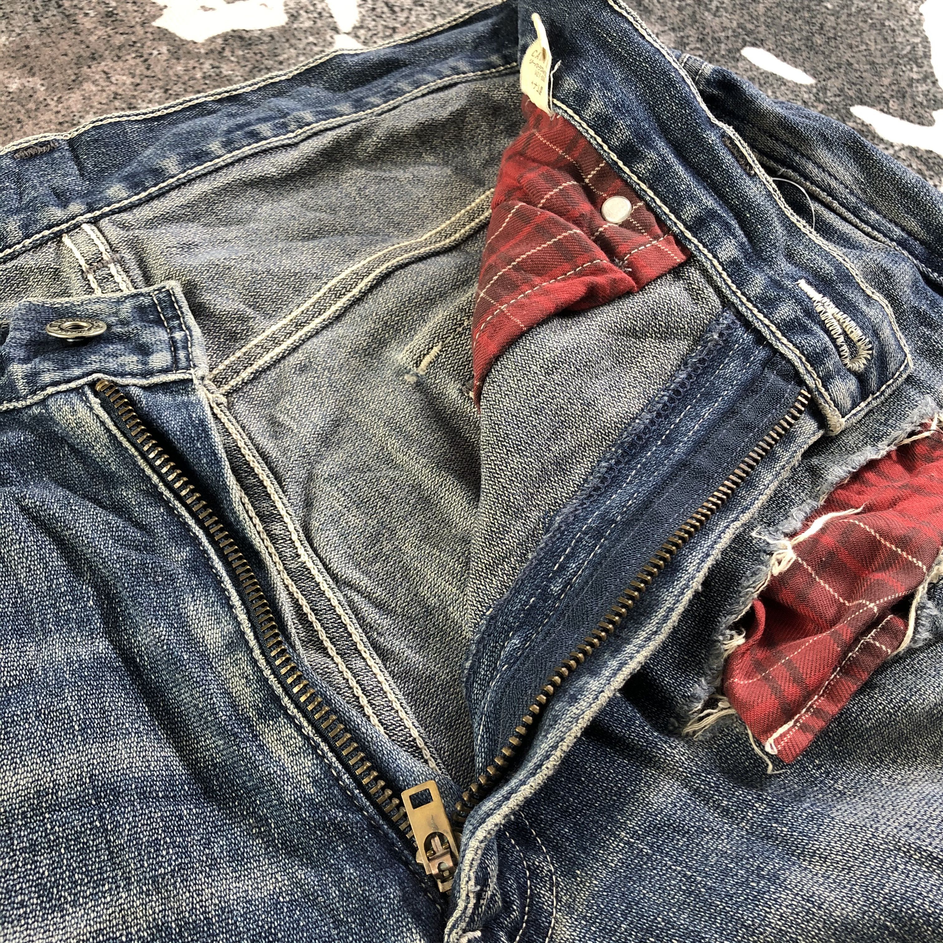 Levi's Vintage Levis 503 Cargo Denim Ripped Jeans KJ3077 Size US 34 / EU 50 - 8 Thumbnail
