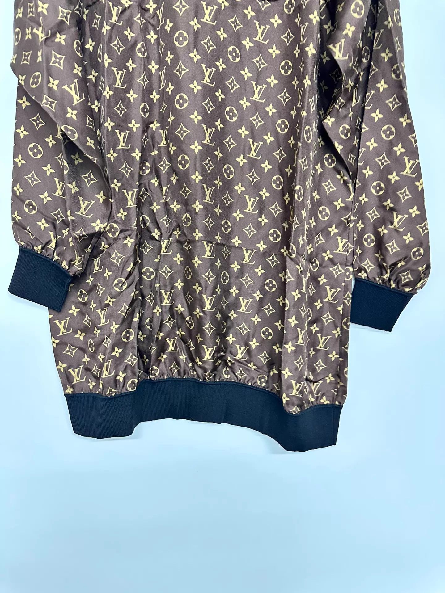 Louis Vuitton Louis Vuitton monogram dress XXXS NWT new with tags Size XXS / US 00 / IT 34 - 7 Thumbnail