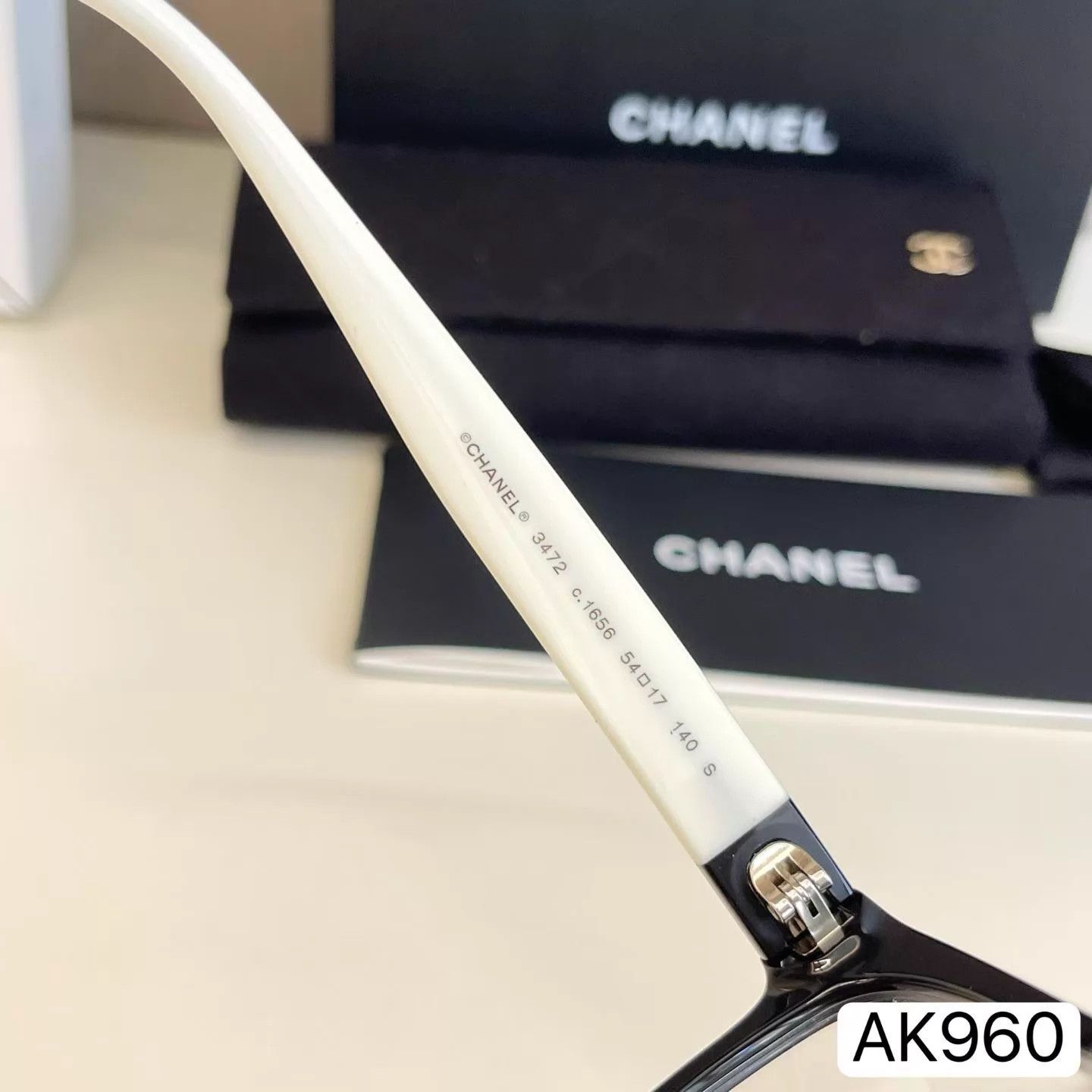 Chanel Chanel AK960 Black & White Panda Flat Lens Glasses Size ONE SIZE - 8 Thumbnail