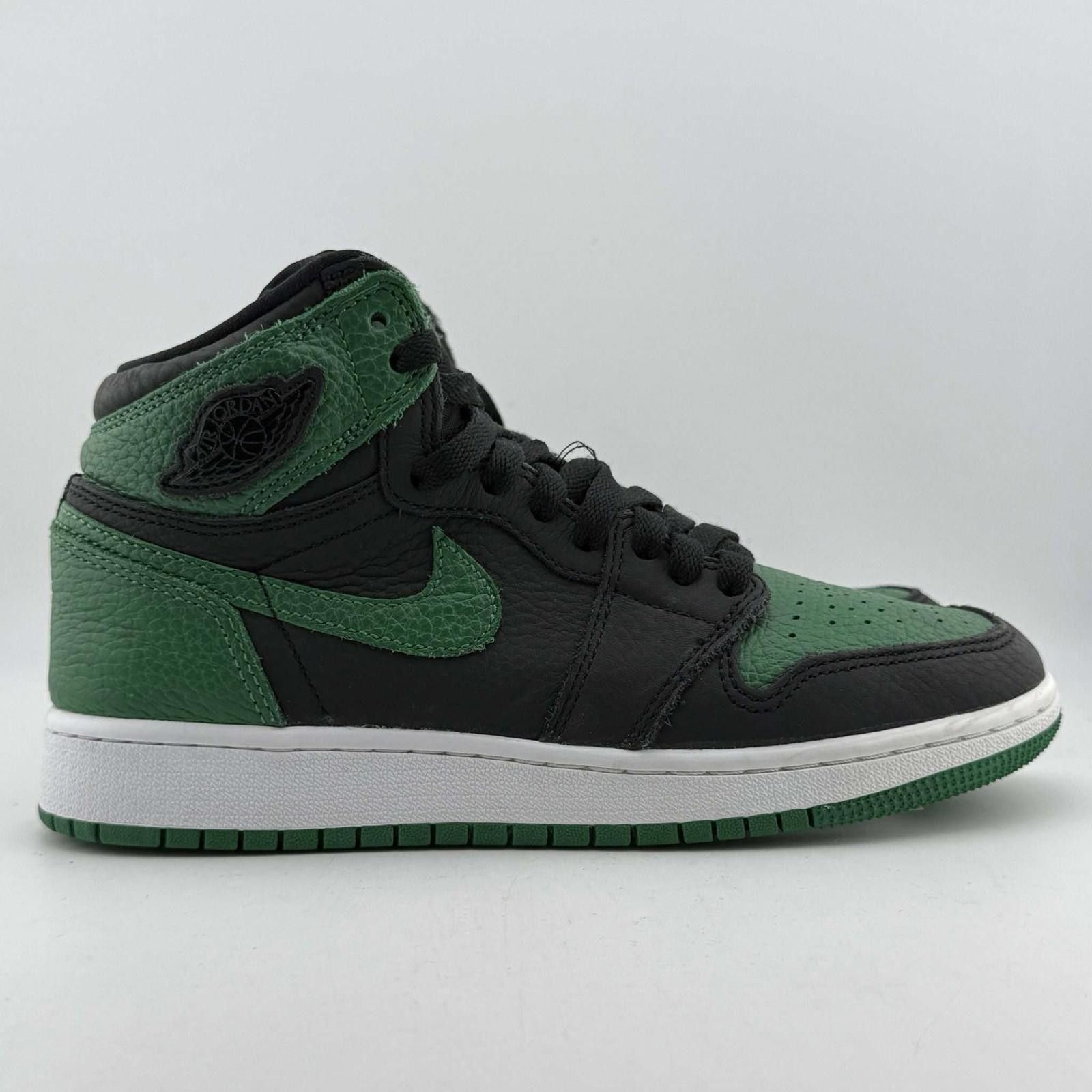 Nike Nike Air Jordan 1 Pine Green Black 4.5Y Used OG Box D2290 Size US 5 / EU 37 - 4 Thumbnail