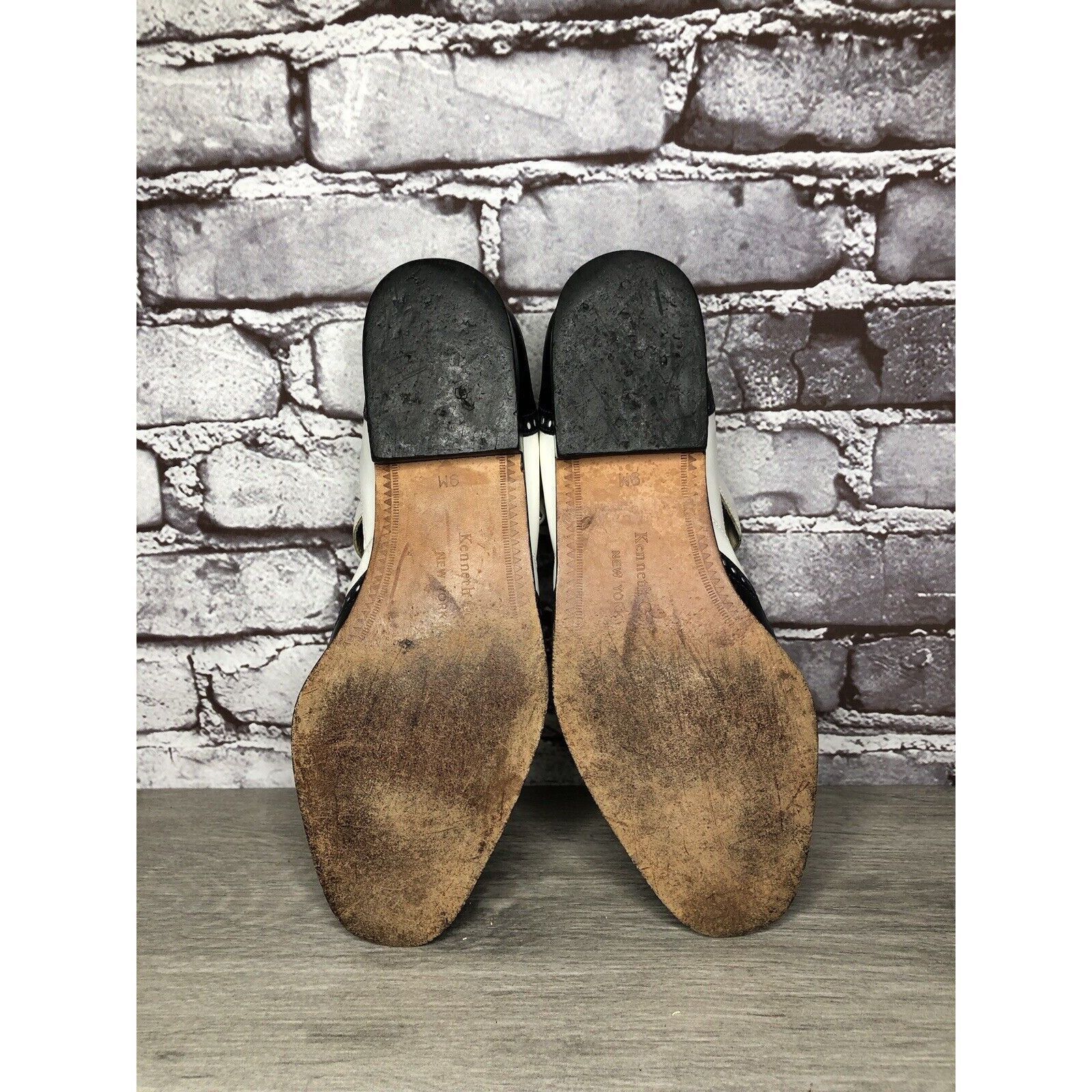 Kenneth Cole Kenneth Cole New York Black White Leather Kiltie Flats Shoes Size US 9 / IT 39 - 12 Thumbnail