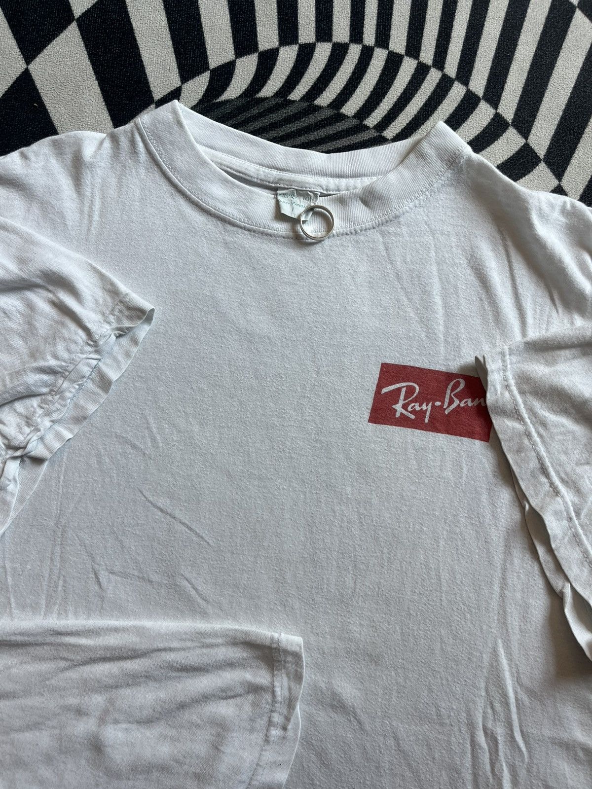 RayBan Vintage Ray-Ban I Think i’m Lucky photo Promo 90’s Tshirt Size US L / EU 52-54 / 3 - 7 Thumbnail