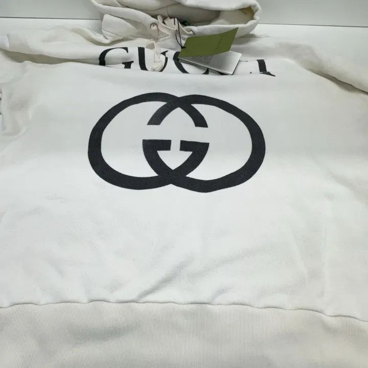 Gucci Gucci Gucci Logo Print Hoodie for Men -2506 Size US L / EU 52-54 / 3 - 6 Thumbnail