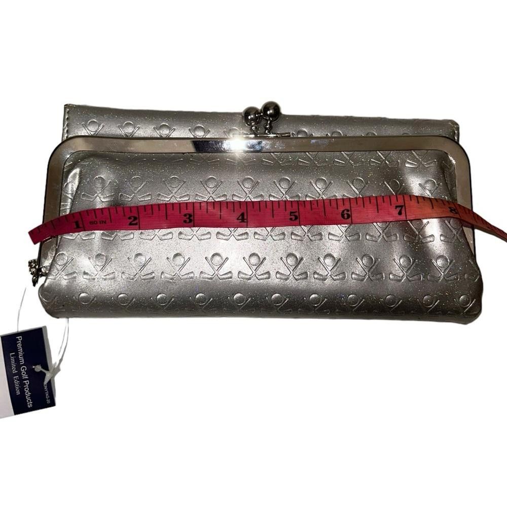 Designer NWT Vintage Embossed Silver Golf Clutch Size ONE SIZE - 10 Thumbnail