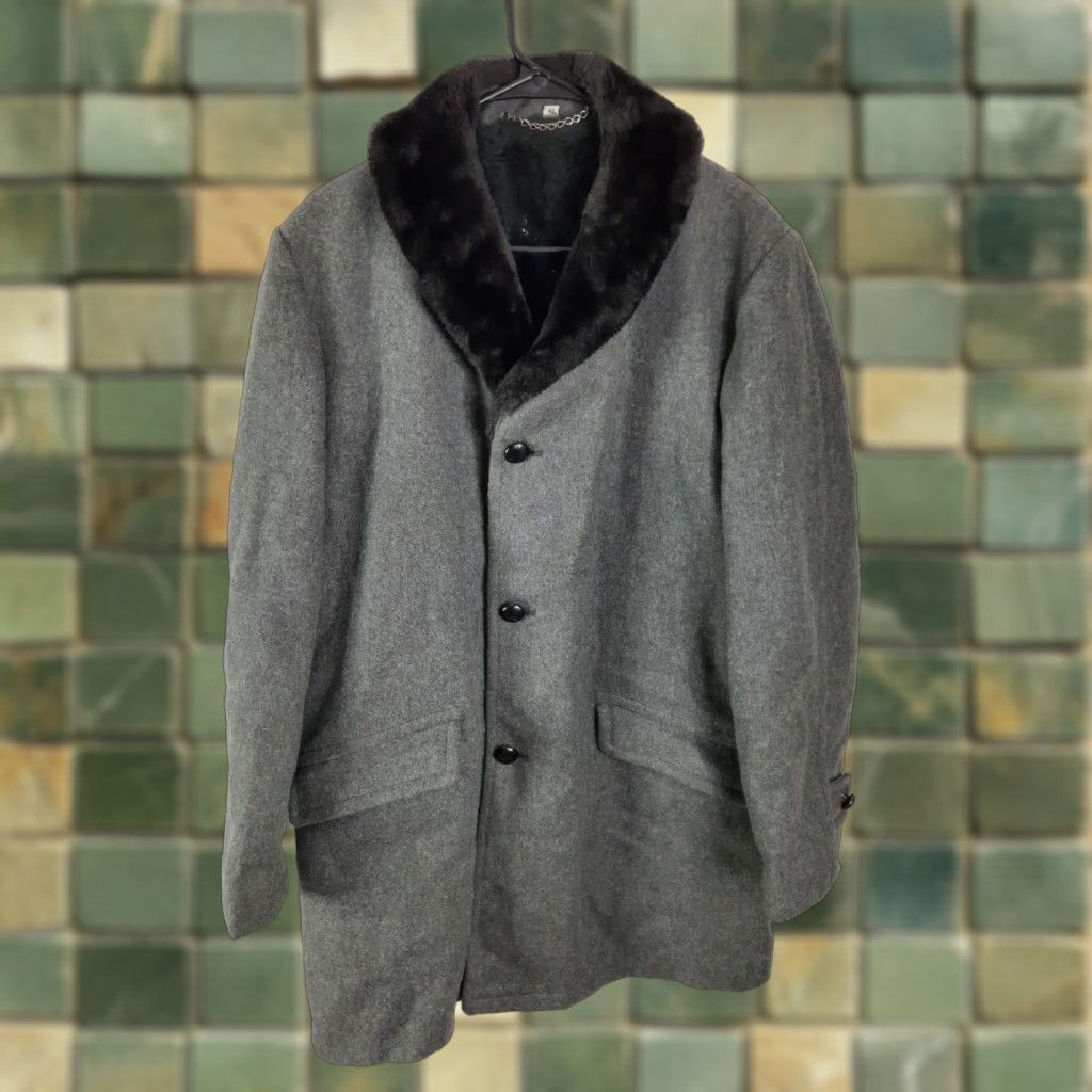 Greats VINTAGE Great Western Coat Wool Green 40 WoolLining Faux Fur Collar Men Size 40 Regular Coat Size US XXS / EU 40 - 1 Thumbnail