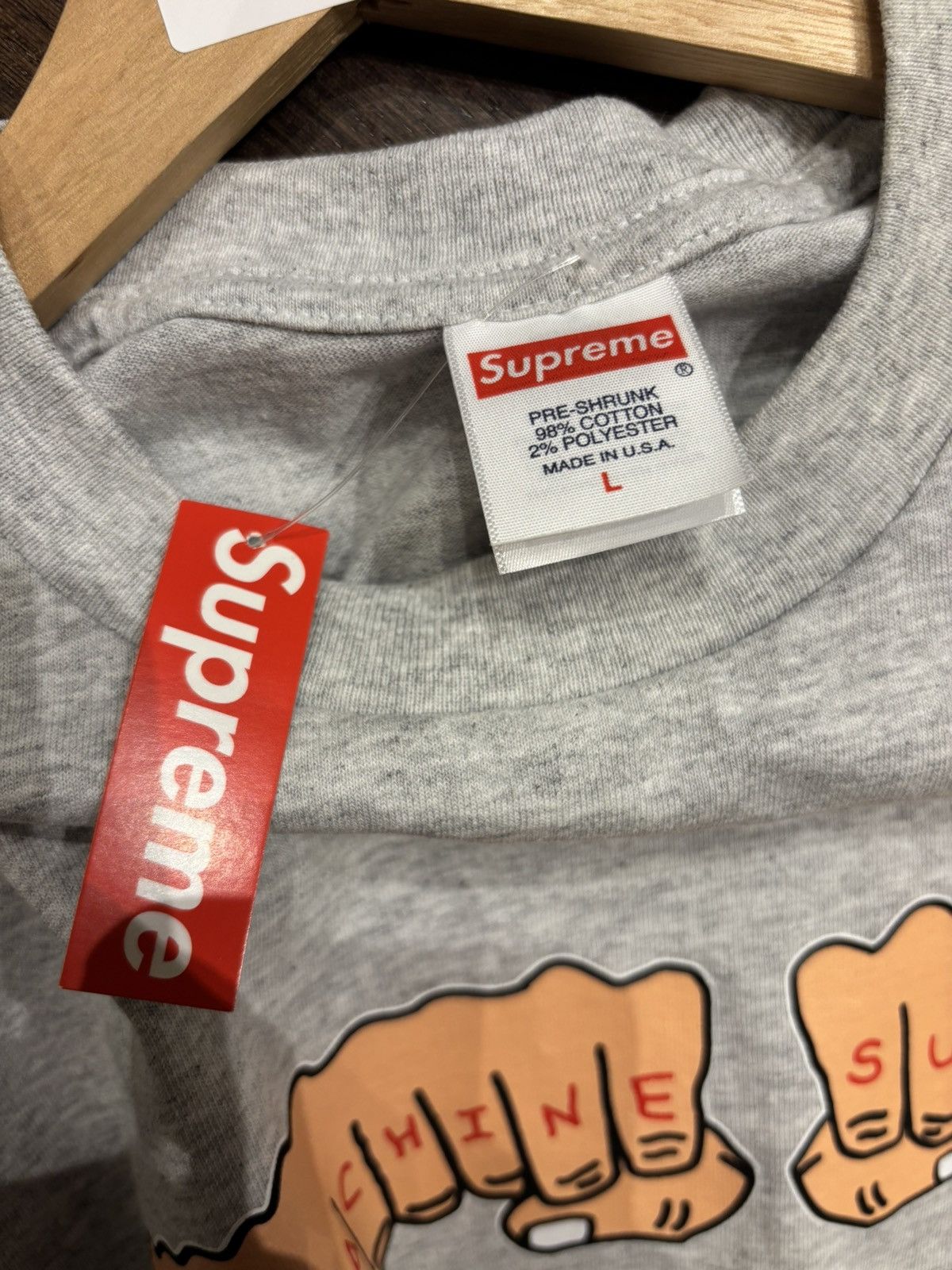 Supreme Supreme Knuckles Tee Size US L / EU 52-54 / 3 - 4 Thumbnail