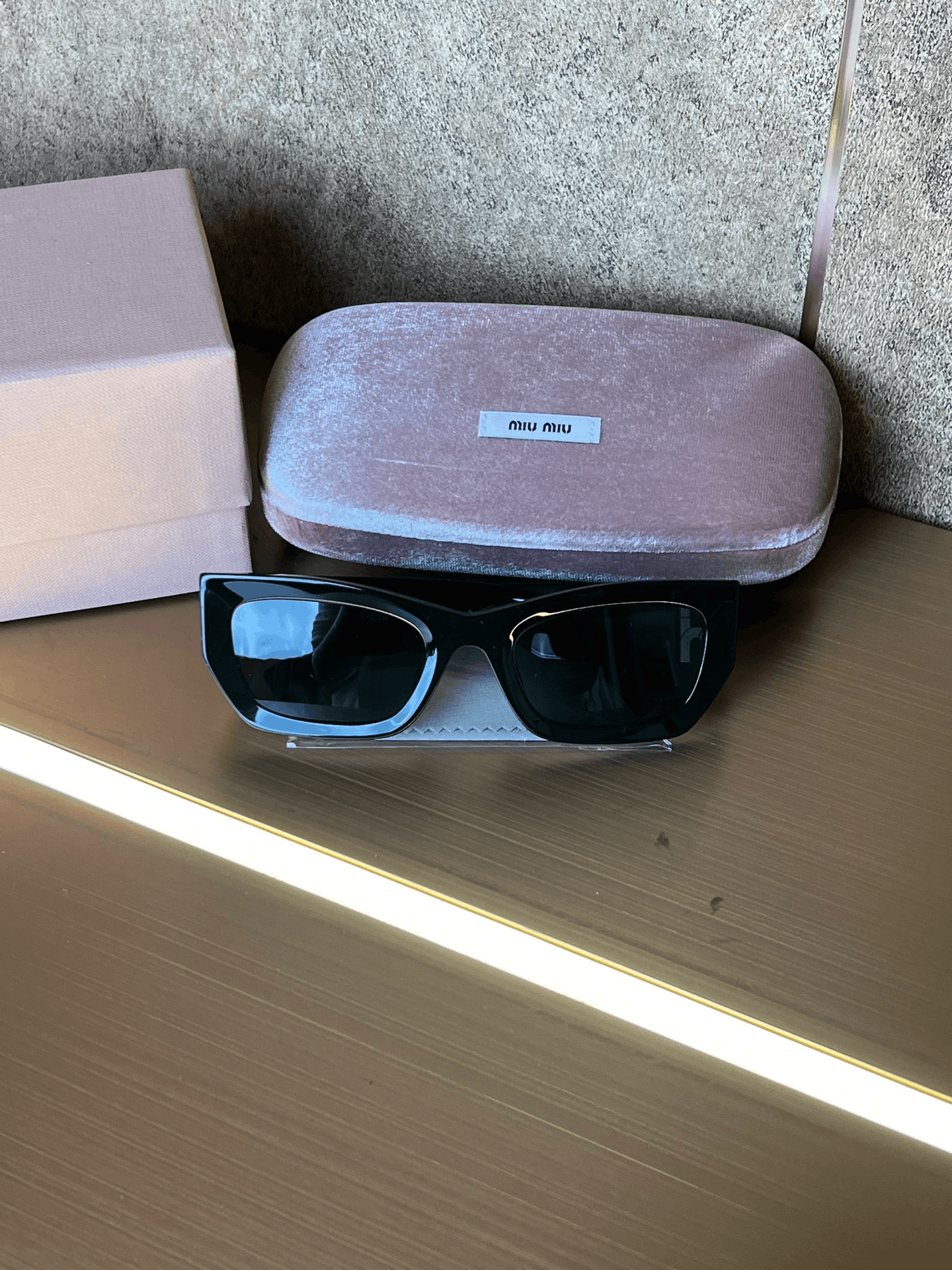 Miu Miu Miumiu Gold Logo Sunglasses Size ONE SIZE - 1 Thumbnail