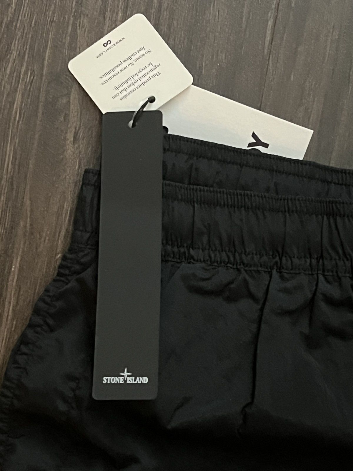 Stone Island Stone Island Metal Nylon Shorts Black L Size US 33 - 5 Thumbnail