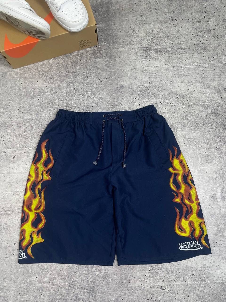 Von Dutch Vintage Crazy Von Dutch Flame Fire Logo Shorts Y2K Size US 30 / EU 46 - 1 Thumbnail
