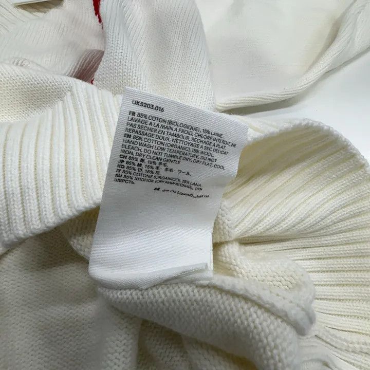 AMI Amiparis SS22 V-Neck Sweater with Heart Design -2507 Size US S / EU 44-46 / 1 - 7 Thumbnail