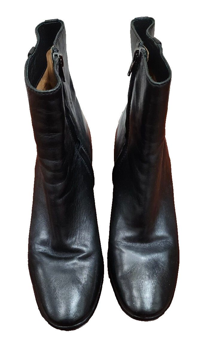 FRYE Women's Julia Bootie Boot Cognac Soft Nappa Lamb