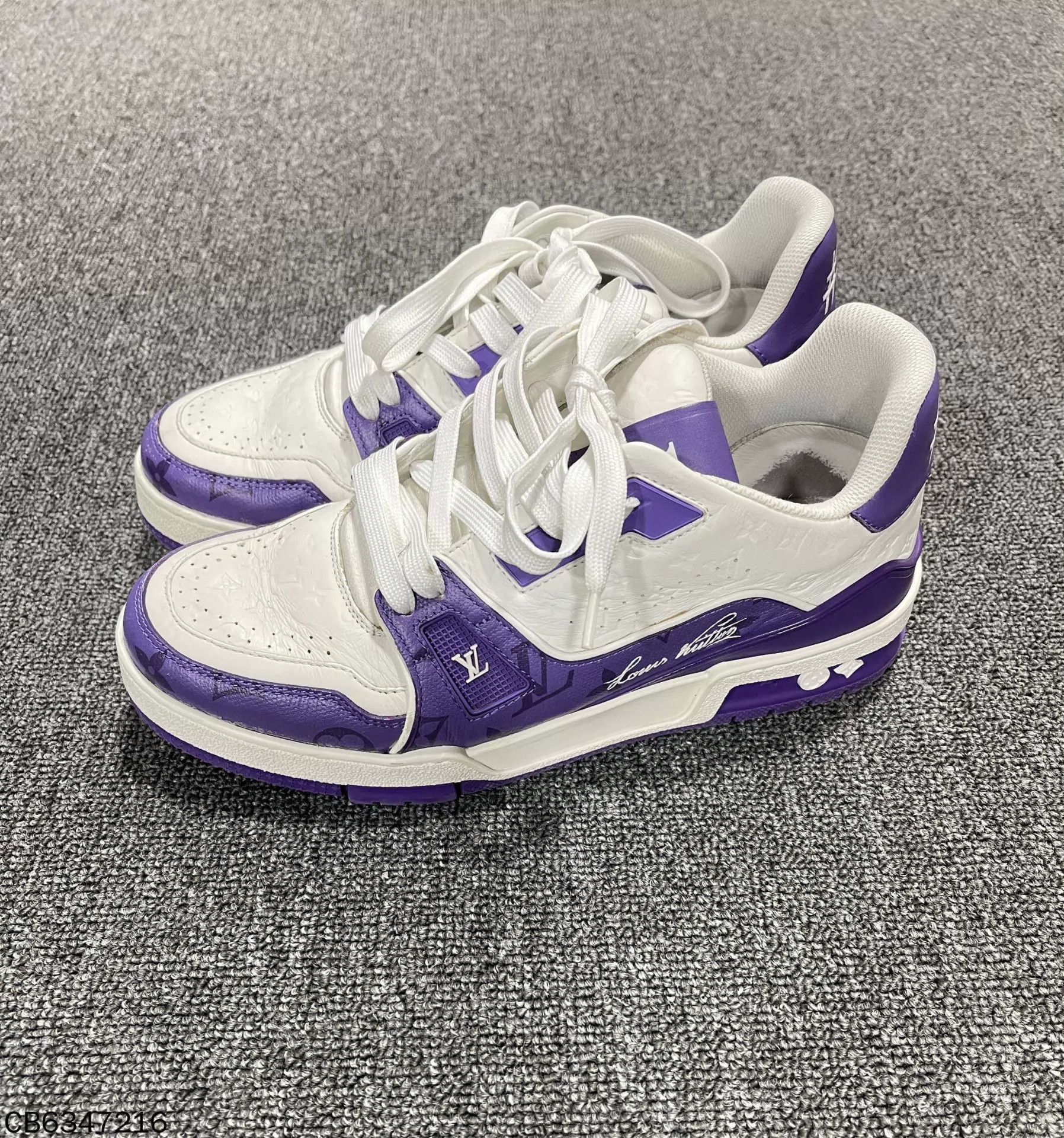 Louis Vuitton LV Trainer White Purple Embossed Allover 98 New 39 Size US 8.5 / IT 38.5 - 1 Thumbnail