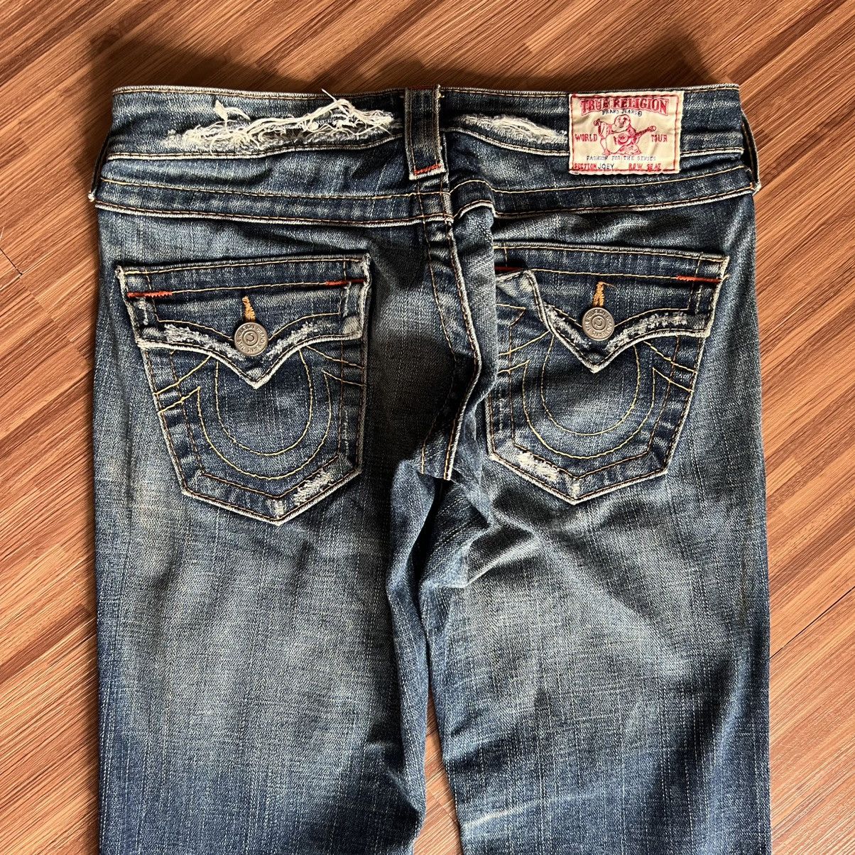 True Religion “VINTAGE” TRUE RELIGION FLARE JEANS Size 29" - 7 Thumbnail