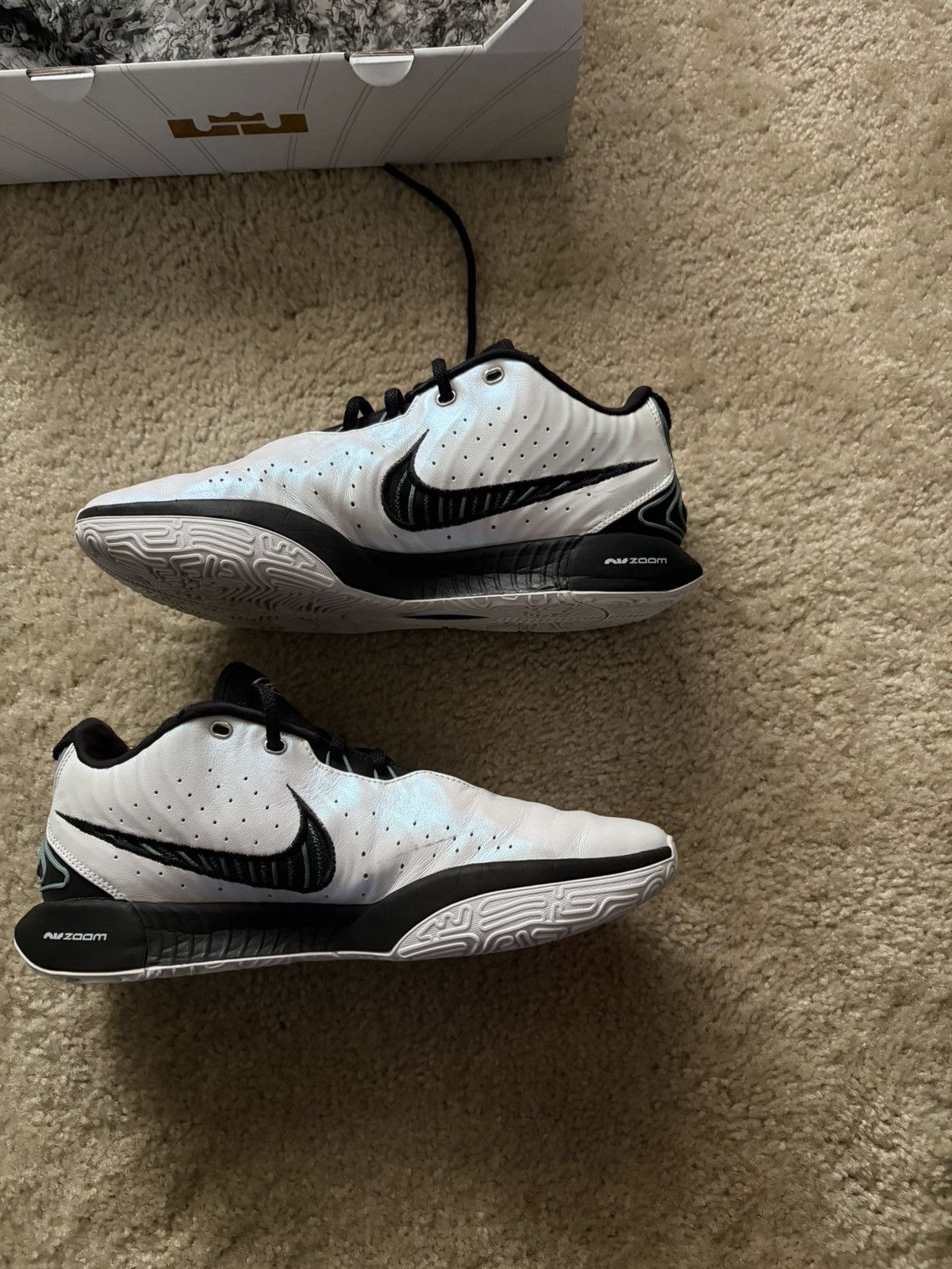 Nike Lebron XXI 21 Pearl Size US 12 / EU 45 - 3 Thumbnail