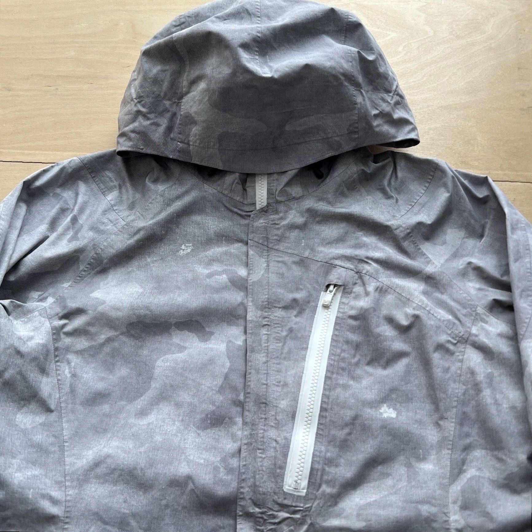Burton Burton AK Gore Tex Jacket Women's L Gray 2L Hooded Waterproof Winter Outerwear Size L / US 10 / IT 46 - 3 Thumbnail